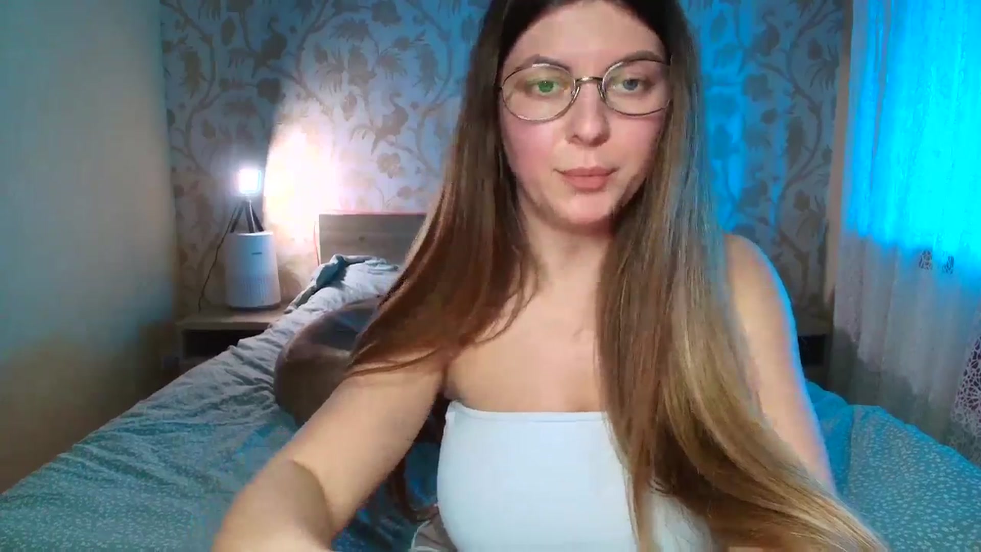 Gallery image thumbnail from BloodyMaria's myfreecams stream on, 02/18/2025, 15:45 image 7 of 20