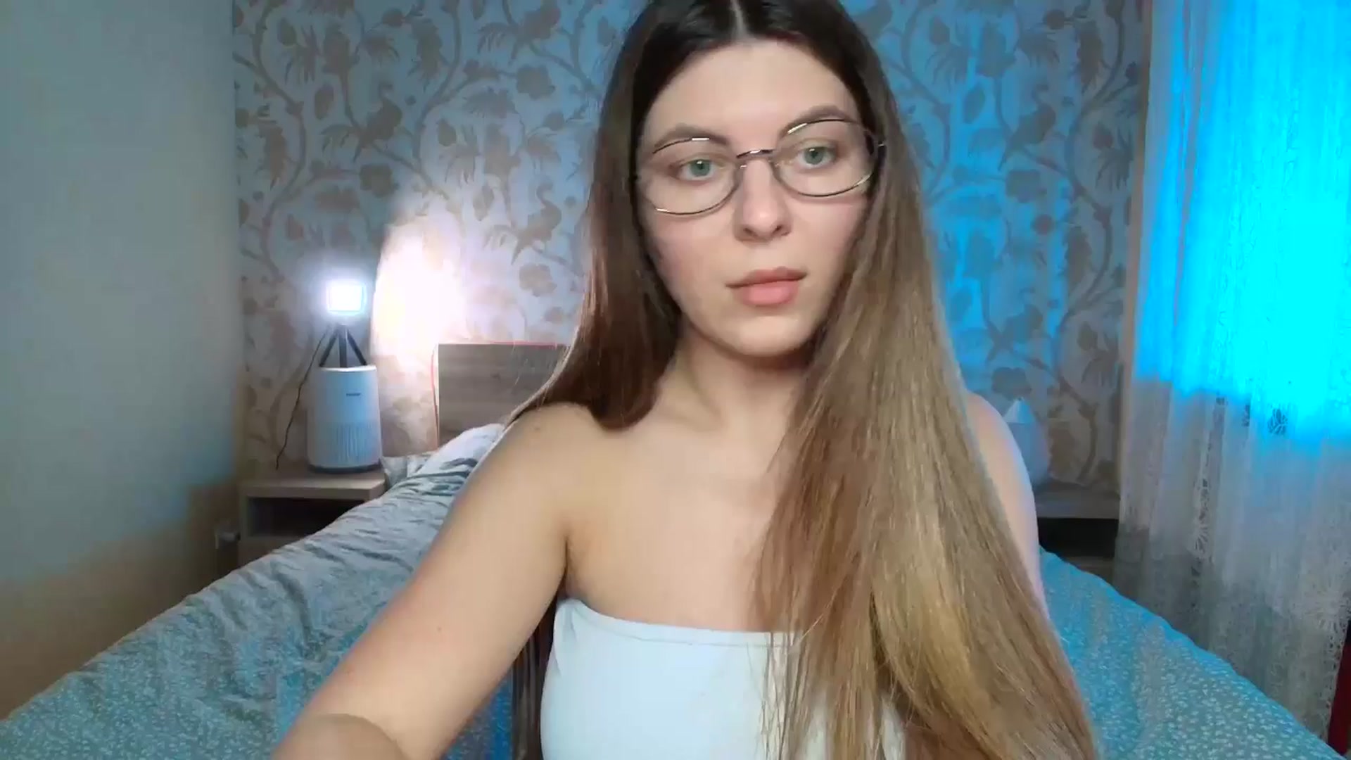 Gallery image thumbnail from BloodyMaria's myfreecams stream on, 02/19/2025, 14:13 image 2 of 20