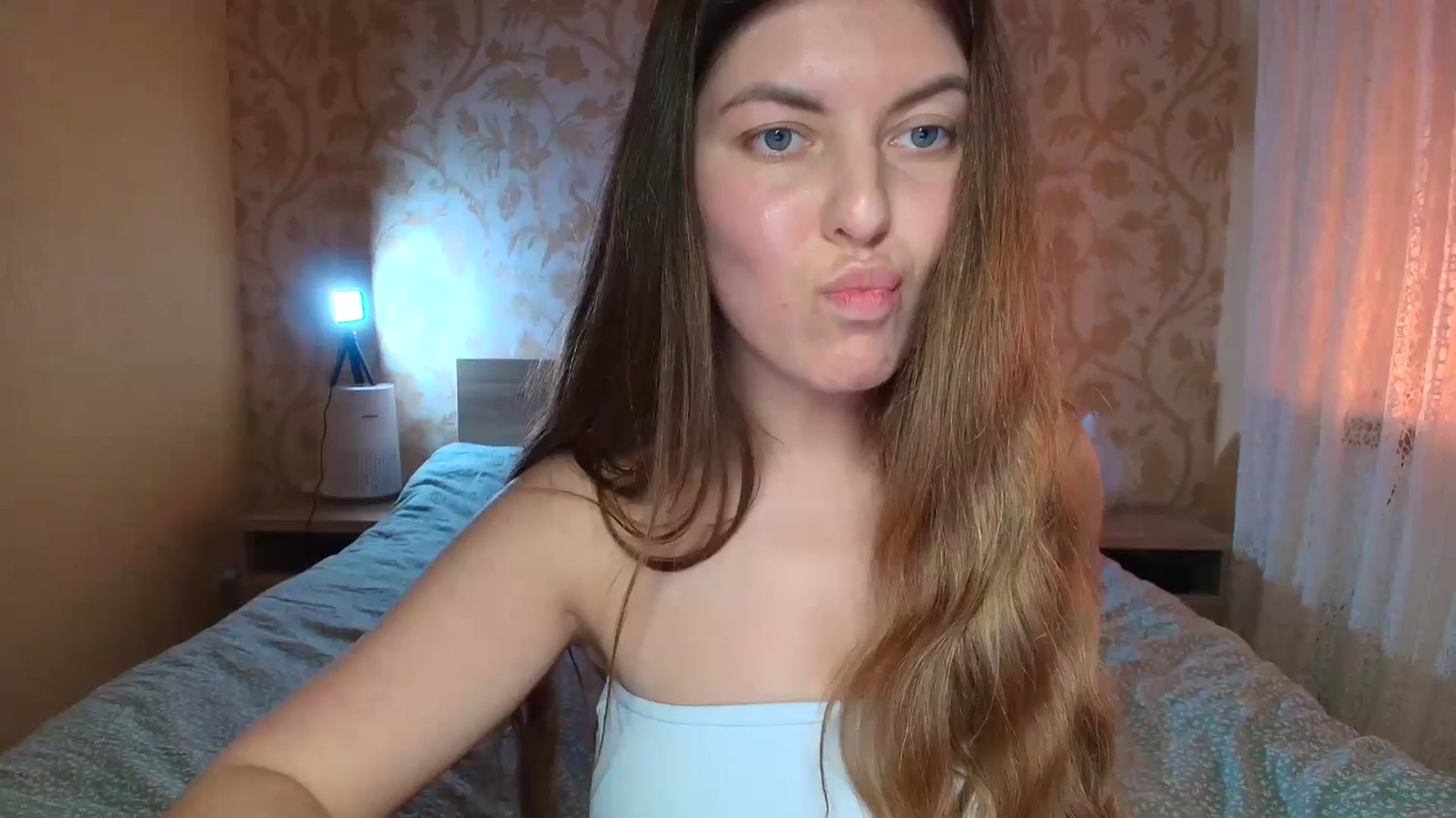 Gallery image thumbnail from BloodyMaria's myfreecams stream on, 03/23/2025, 17:22 image 1 of 20