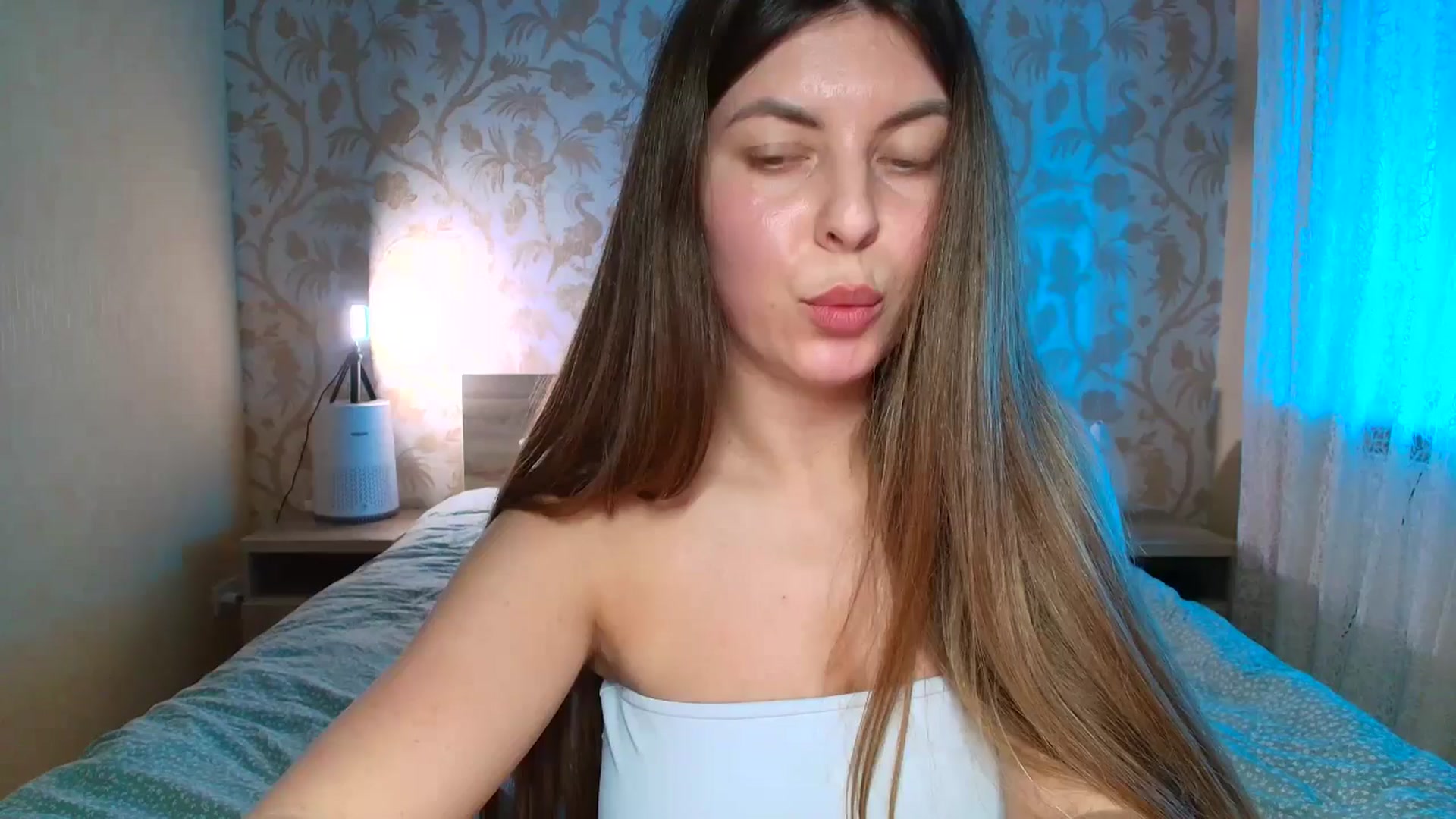 Gallery image thumbnail from BloodyMaria's myfreecams stream on, 03/26/2025, 19:37 image 4 of 20