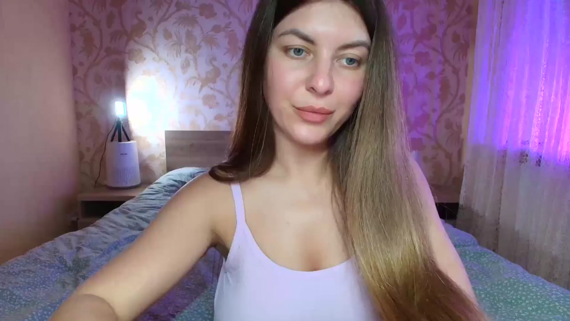 Gallery image thumbnail from BloodyMaria's myfreecams stream on, 03/28/2025, 14:13 image 14 of 20