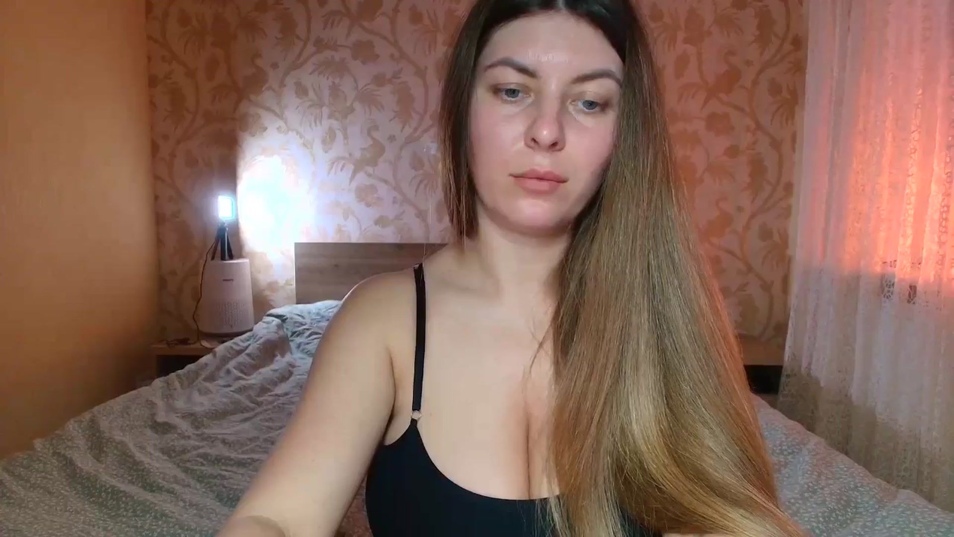 Gallery image thumbnail from BloodyMaria's myfreecams stream on, 03/29/2025, 14:21 image 8 of 20