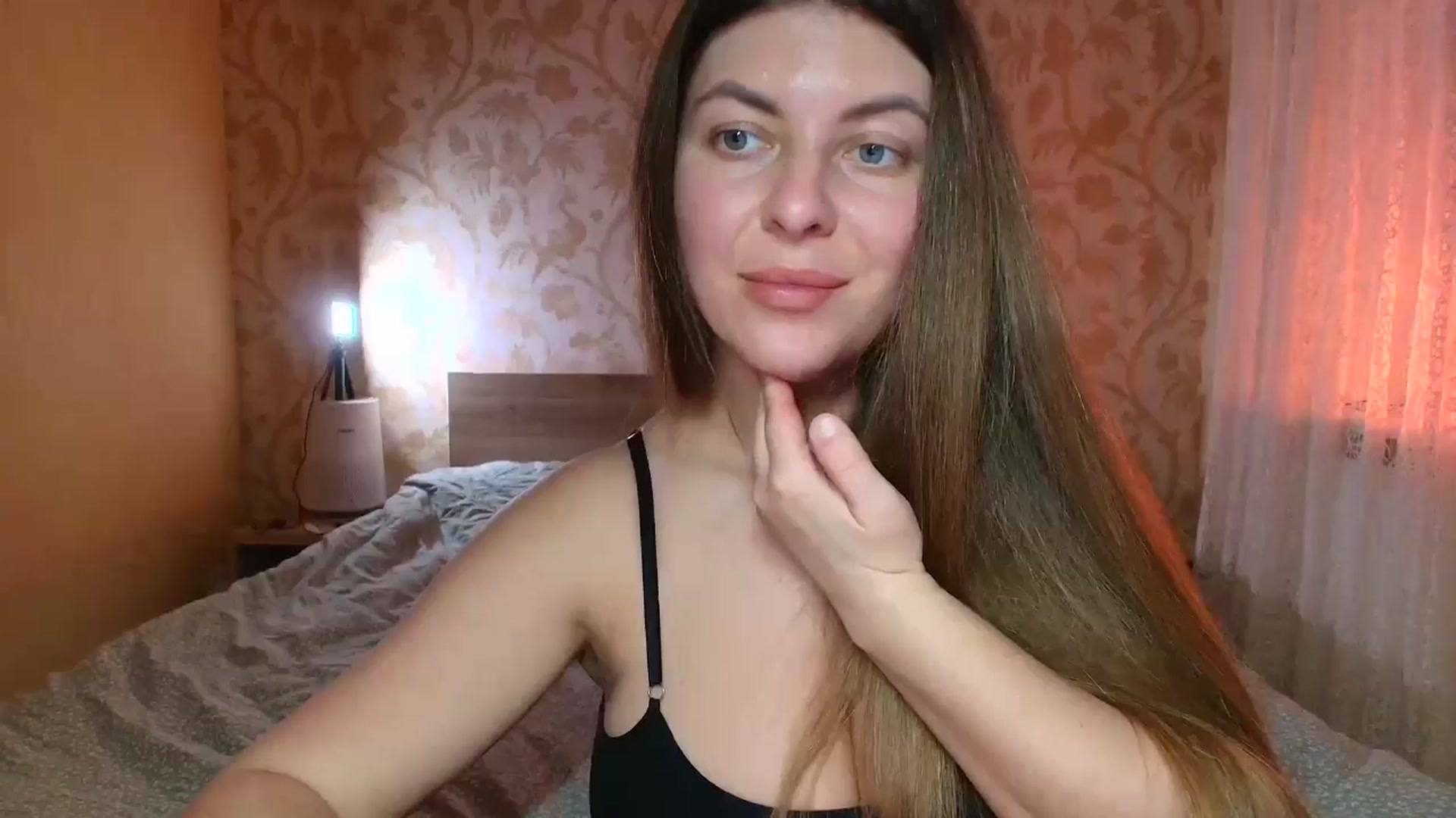 Gallery image thumbnail from BloodyMaria's myfreecams stream on, 03/29/2025, 14:21 image 12 of 20