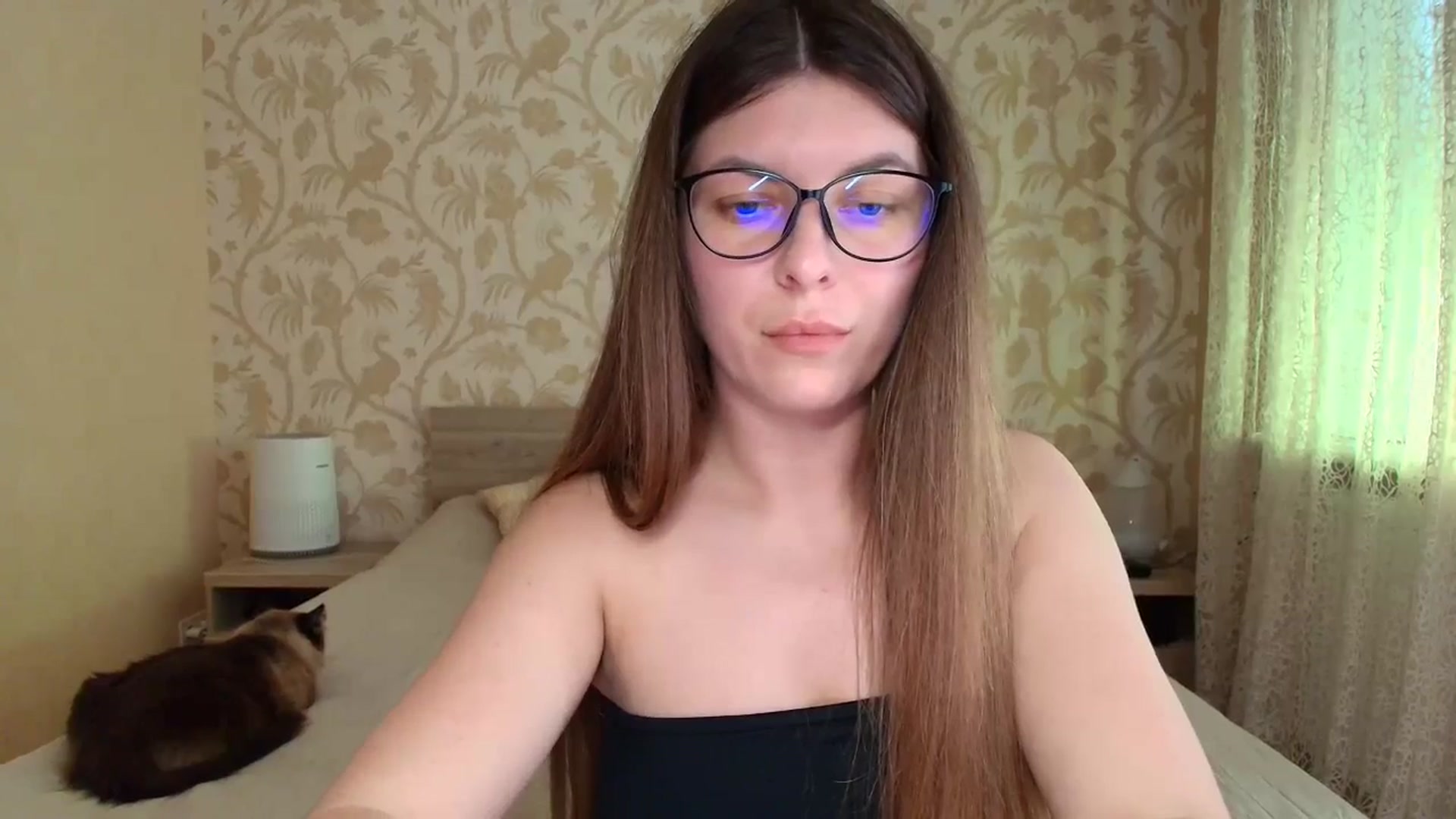 Gallery image thumbnail from BloodyMaria's myfreecams stream on, 04/24/2025, 11:14 image 7 of 20