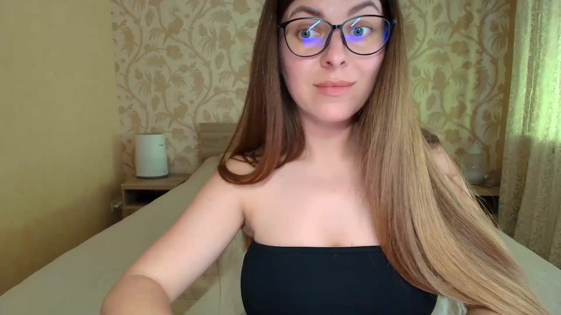 Gallery image thumbnail from BloodyMaria's myfreecams stream on, 04/24/2025, 13:24 image 16 of 20