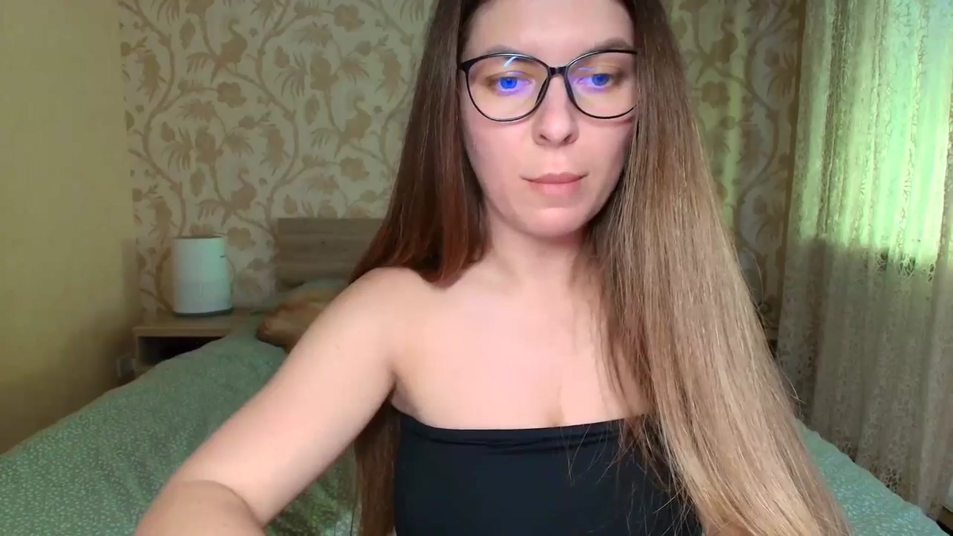 Gallery image thumbnail from BloodyMaria's myfreecams stream on, 04/25/2025, 11:24 image 10 of 20