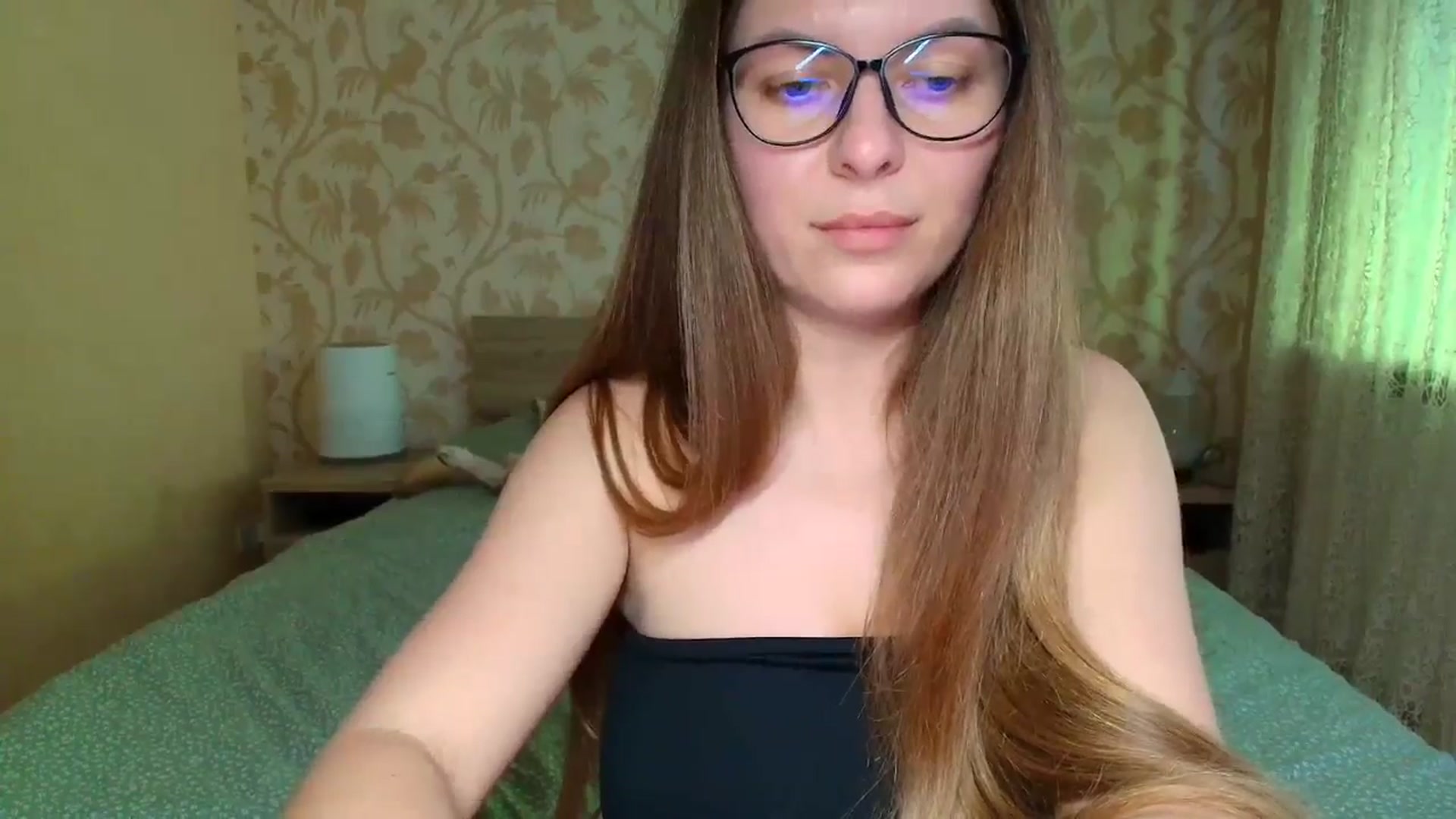 Gallery image thumbnail from BloodyMaria's myfreecams stream on, 04/25/2025, 12:42 image 16 of 20