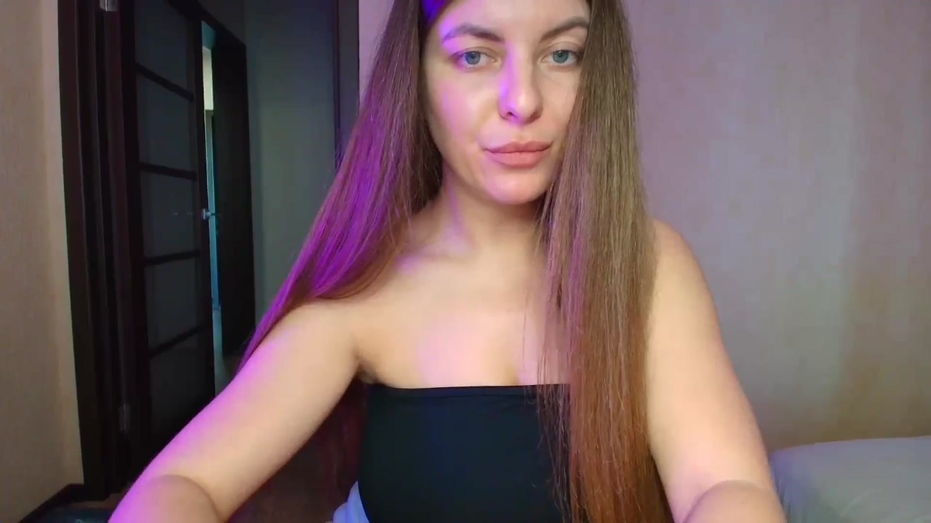 Gallery image thumbnail from BloodyMaria's myfreecams stream on, 04/27/2025, 12:21 image 20 of 20