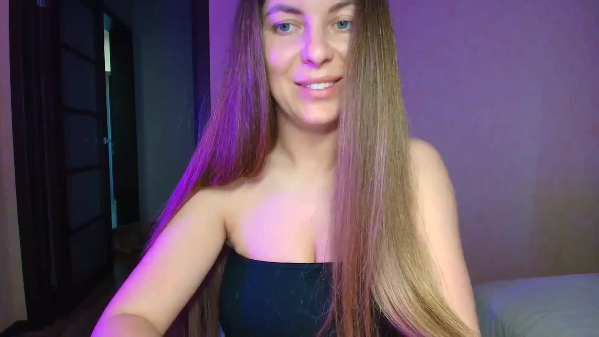 Gallery image thumbnail from BloodyMaria's myfreecams stream on, 04/27/2025, 13:38 image 20 of 20