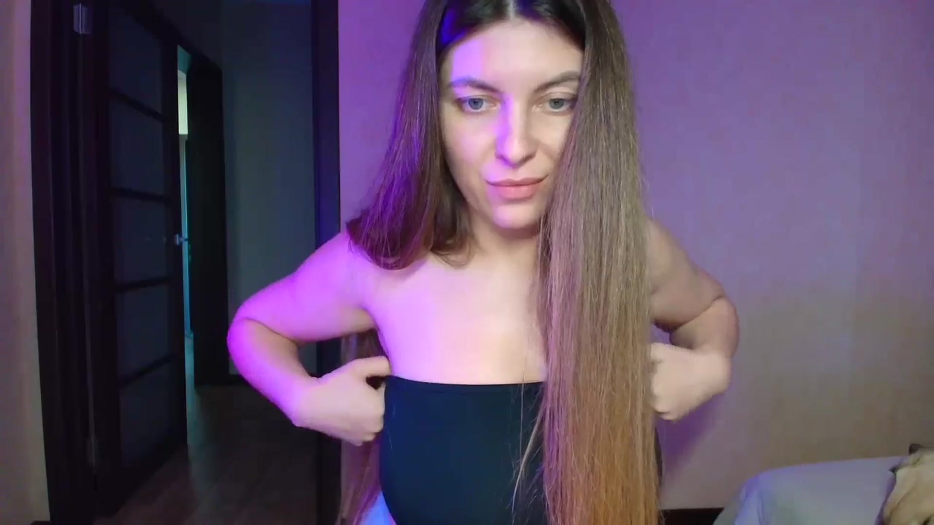 Gallery image thumbnail from BloodyMaria's myfreecams stream on, 04/27/2025, 13:38 image 10 of 20