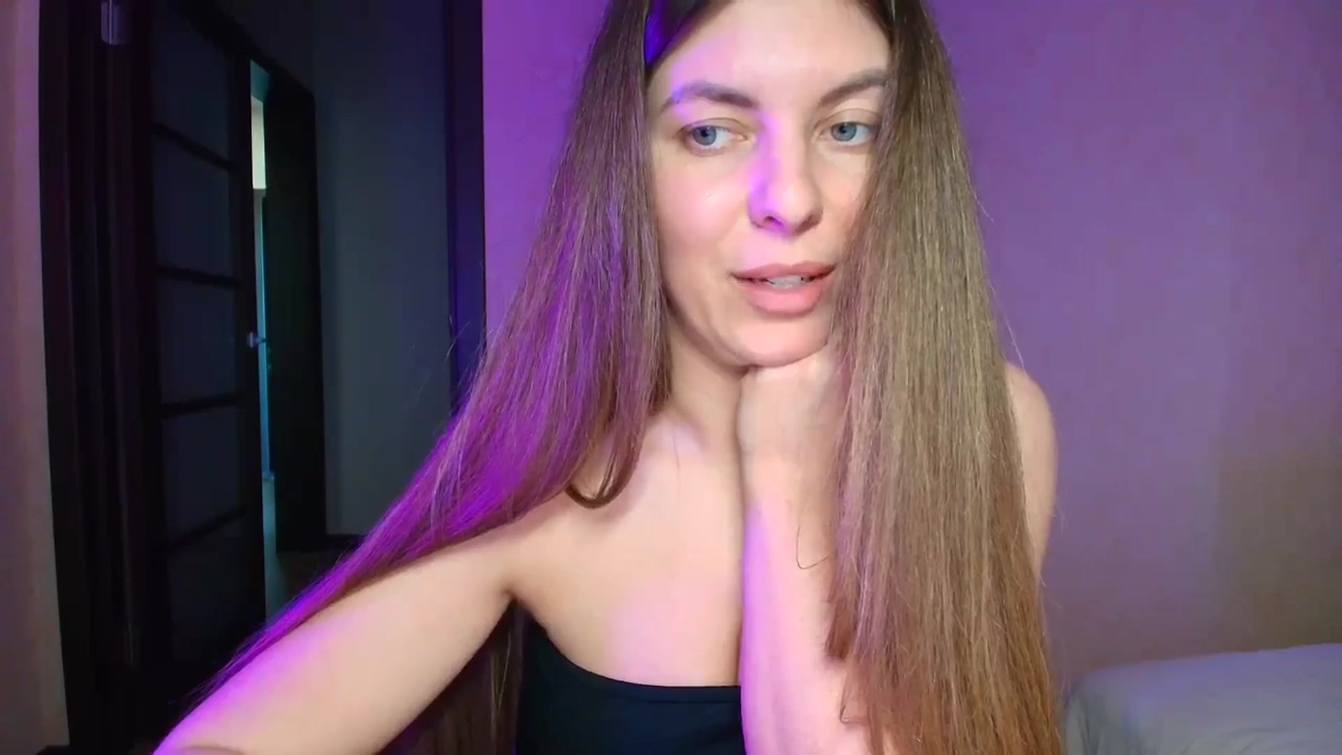 Gallery image thumbnail from BloodyMaria's myfreecams stream on, 04/27/2025, 13:38 image 12 of 20