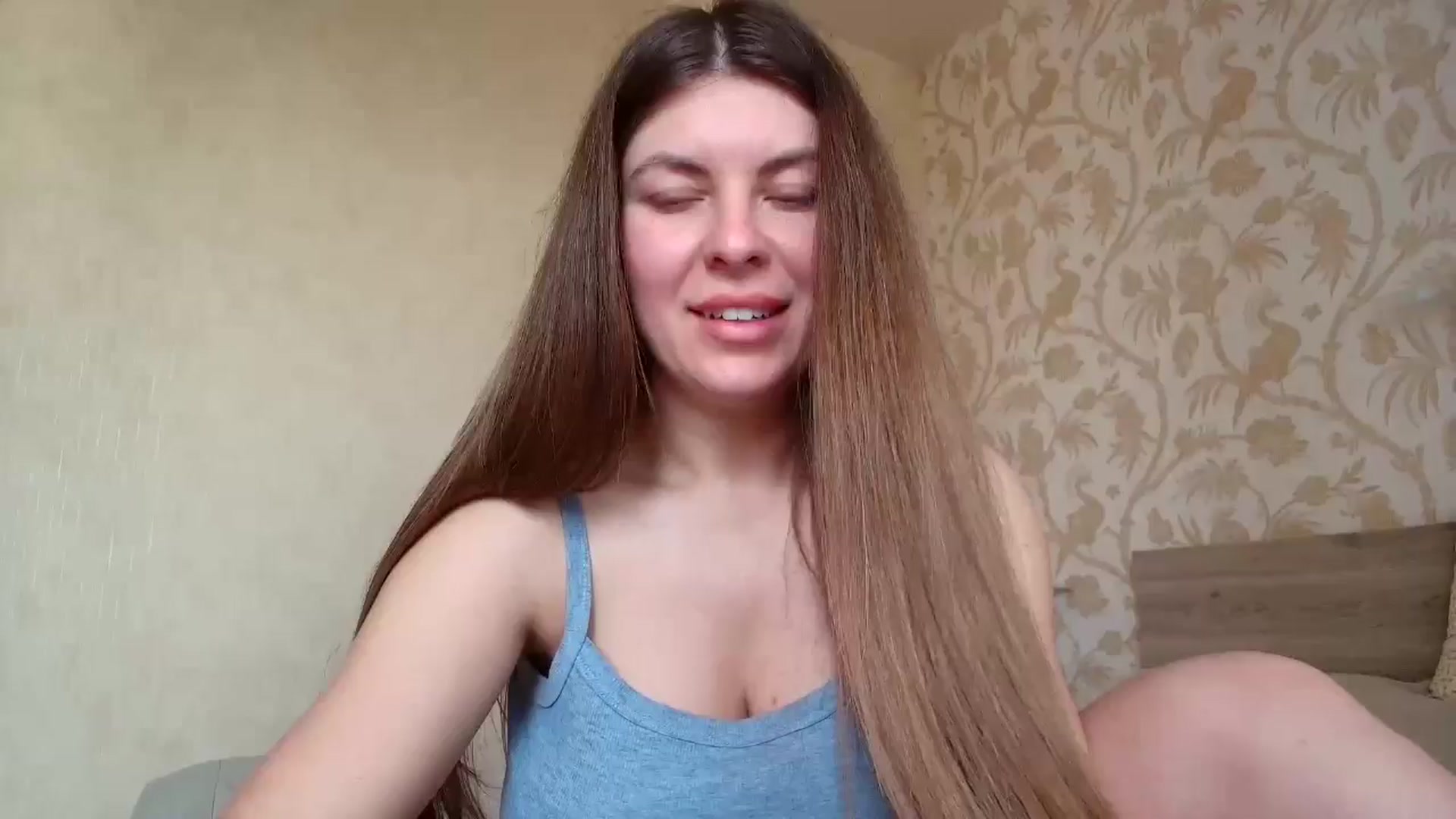 Gallery image thumbnail from BloodyMaria's myfreecams stream on, 05/04/2025, 14:03 image 1 of 20