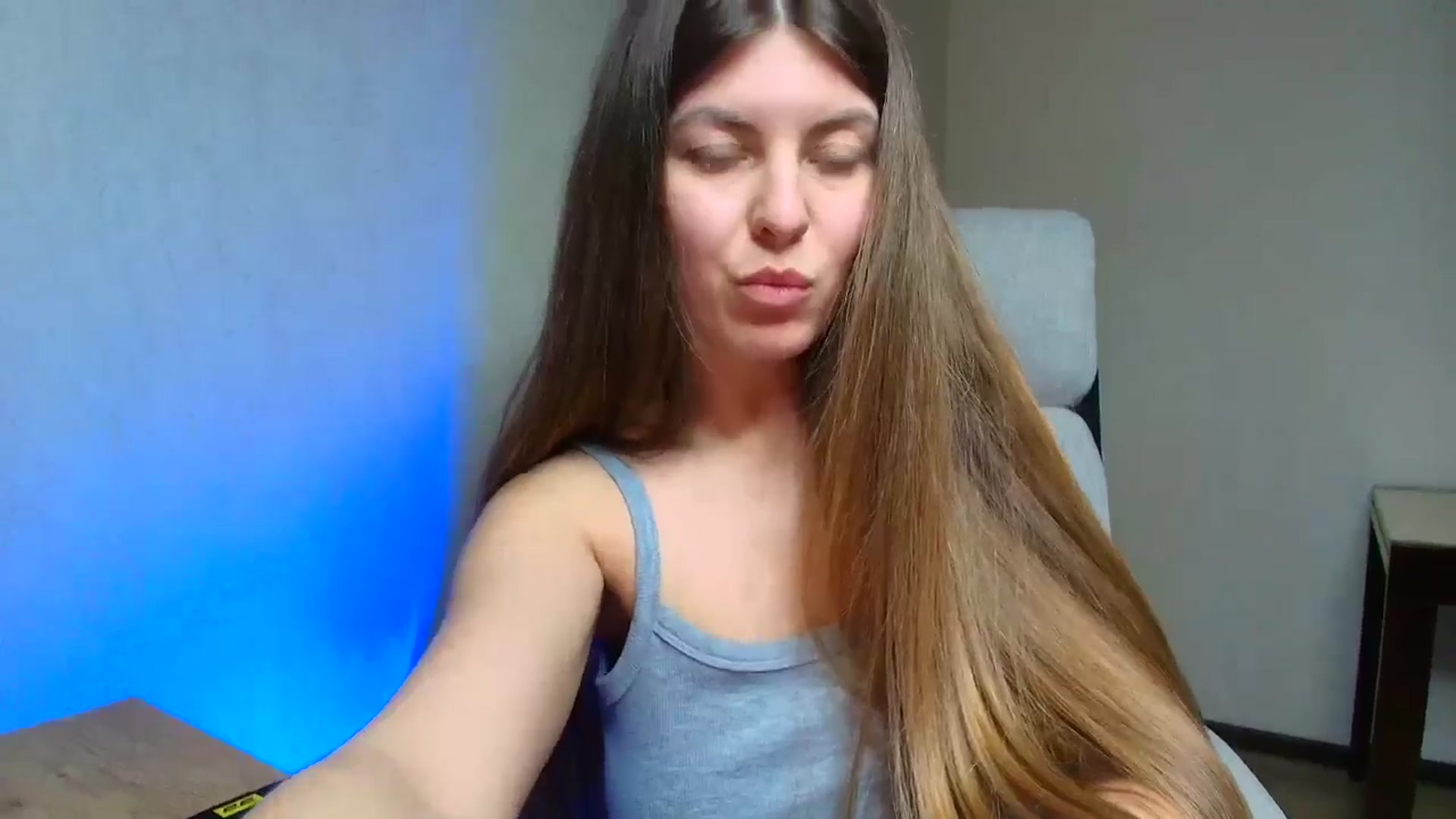 Gallery image thumbnail from BloodyMaria's myfreecams stream on, 05/05/2025, 11:53 image 3 of 20
