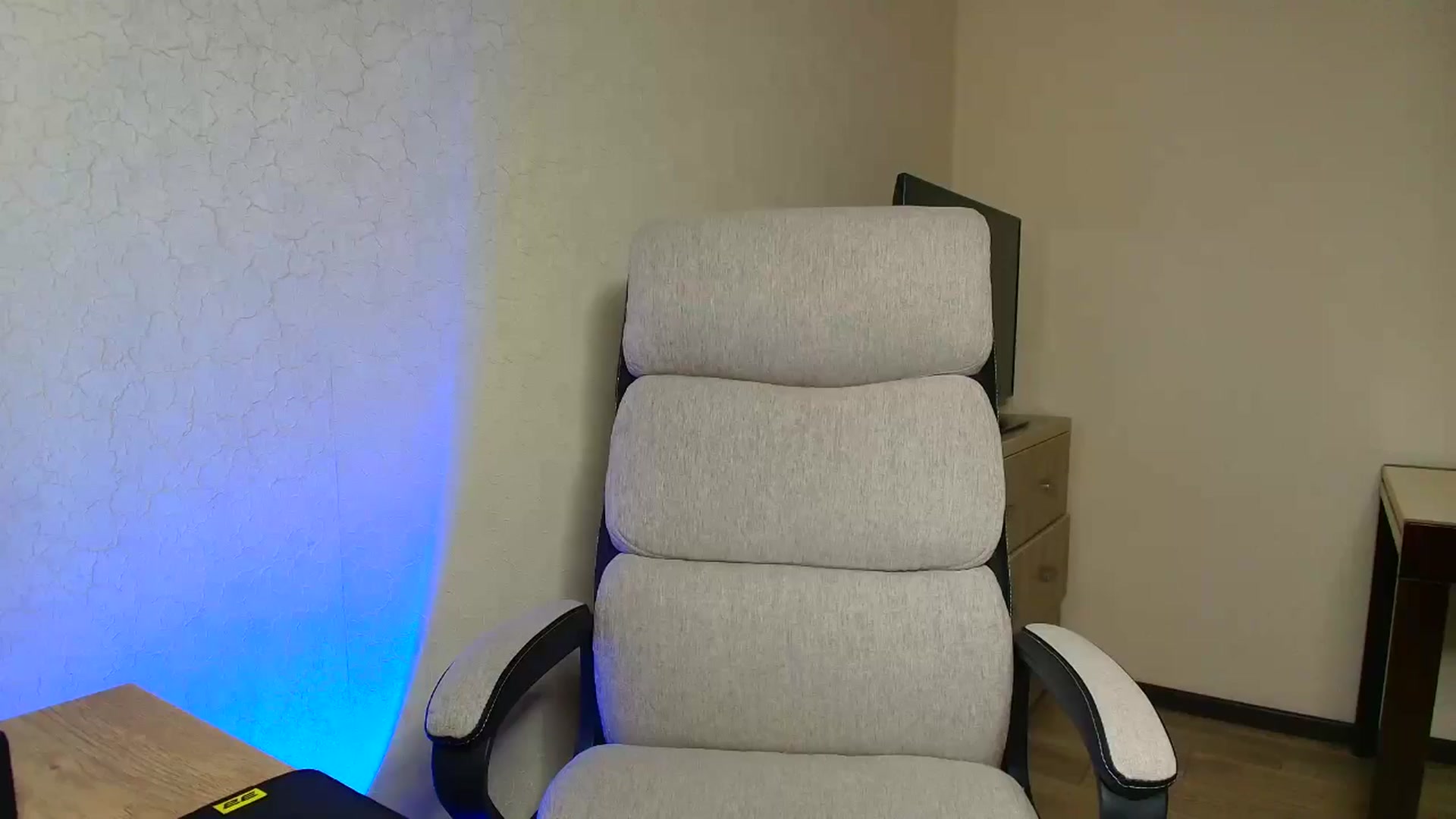 Gallery image thumbnail from BloodyMaria's myfreecams stream on, 05/05/2025, 13:23 image 14 of 20