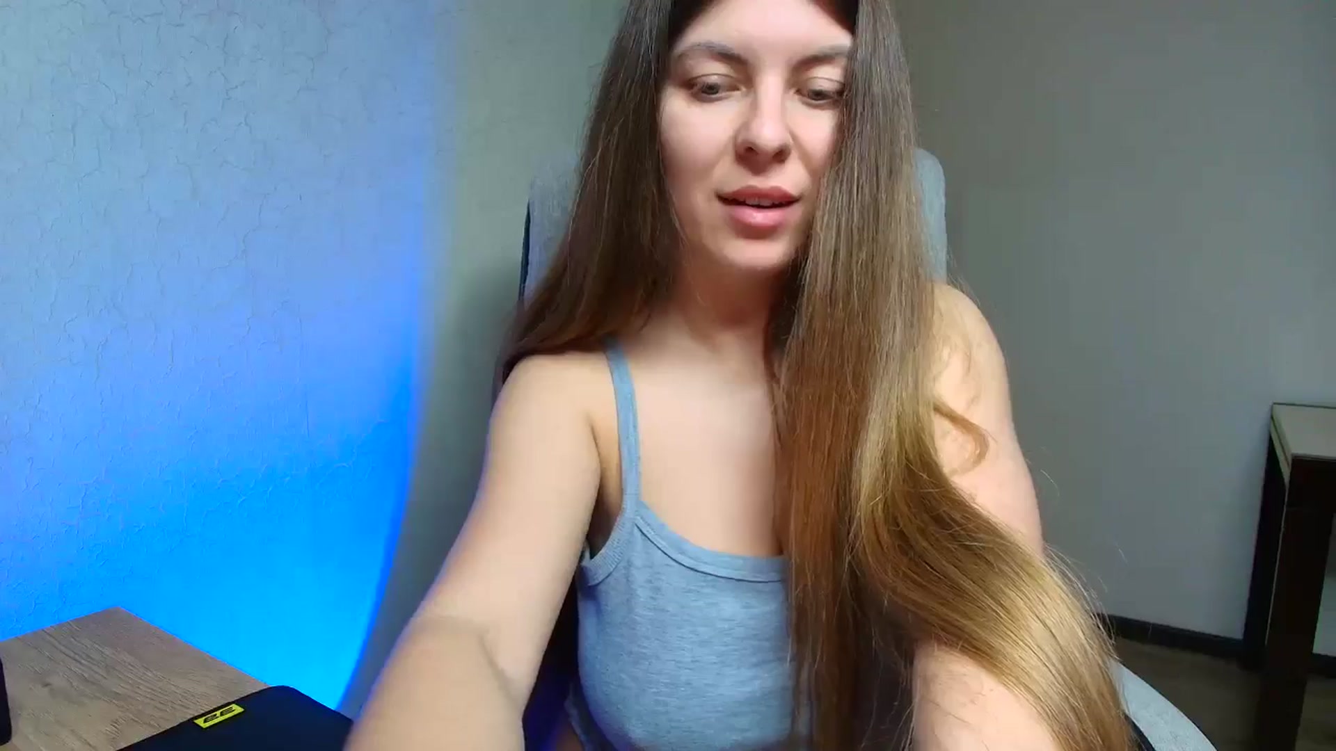 Gallery image thumbnail from BloodyMaria's myfreecams stream on, 05/05/2025, 13:23 image 11 of 20