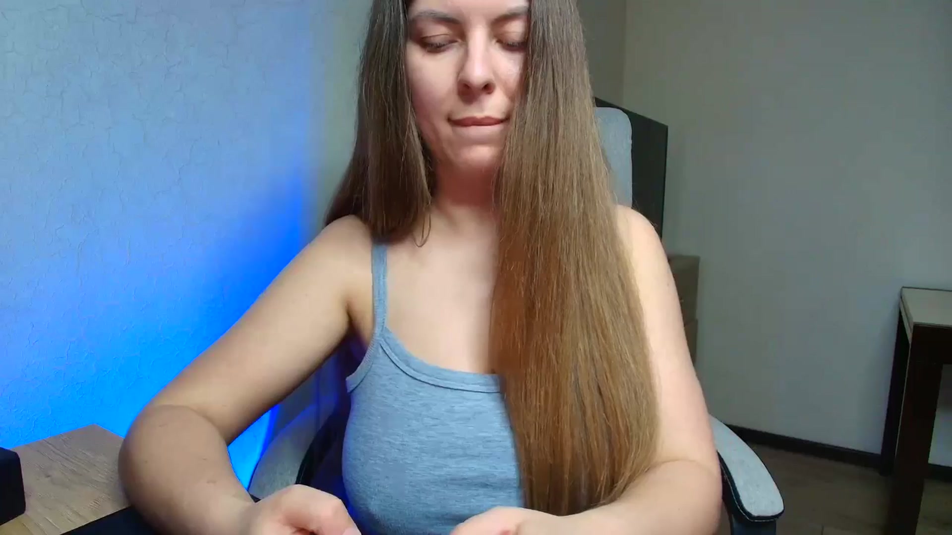 Gallery image thumbnail from BloodyMaria's myfreecams stream on, 05/05/2025, 13:23 image 17 of 20