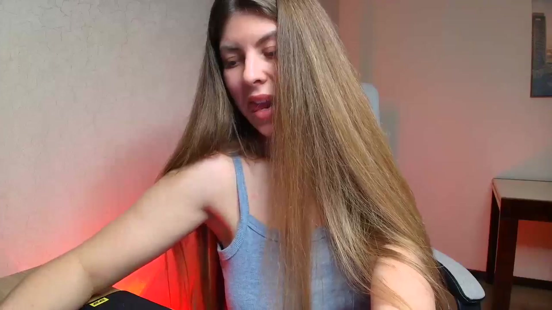 Gallery image thumbnail from BloodyMaria's myfreecams stream on, 05/06/2025, 17:42 image 12 of 20