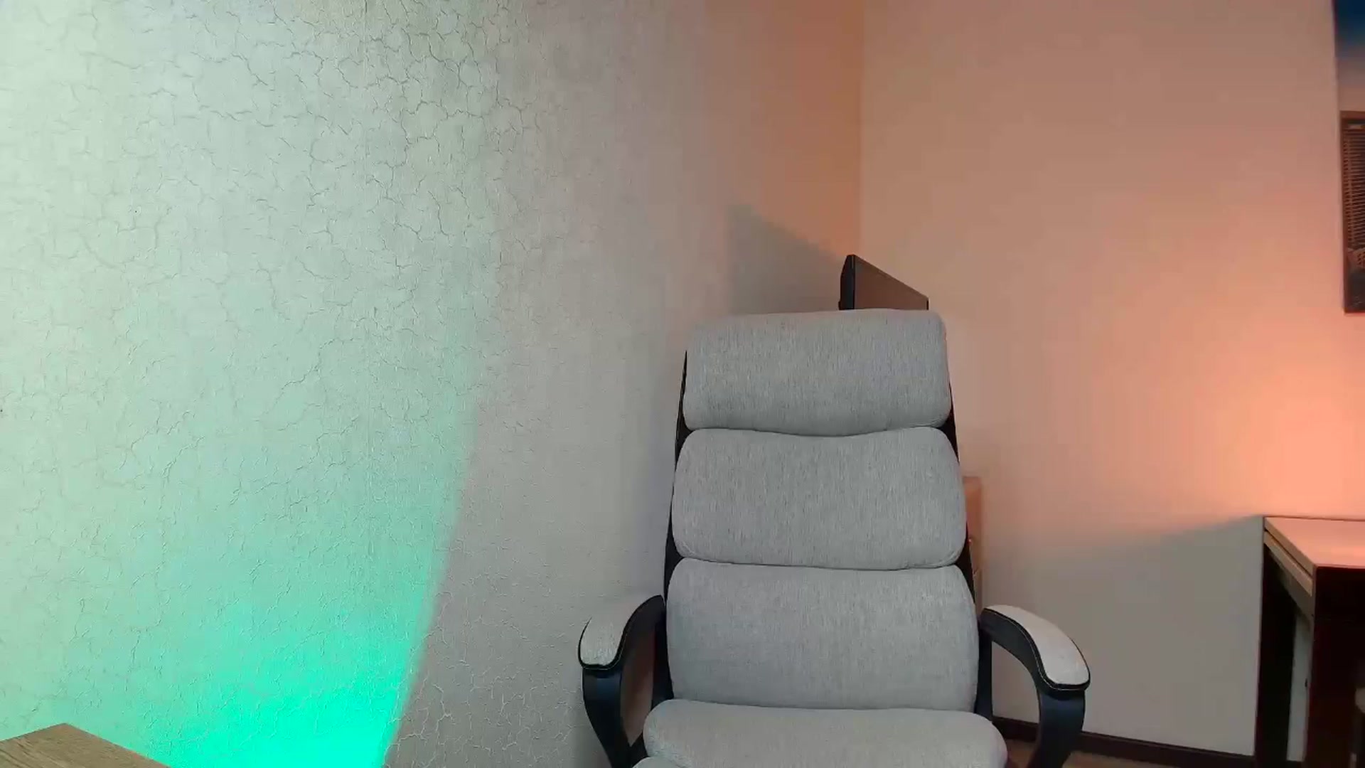 Gallery image thumbnail from BloodyMaria's myfreecams stream on, 07/20/2025, 14:21 image 10 of 20