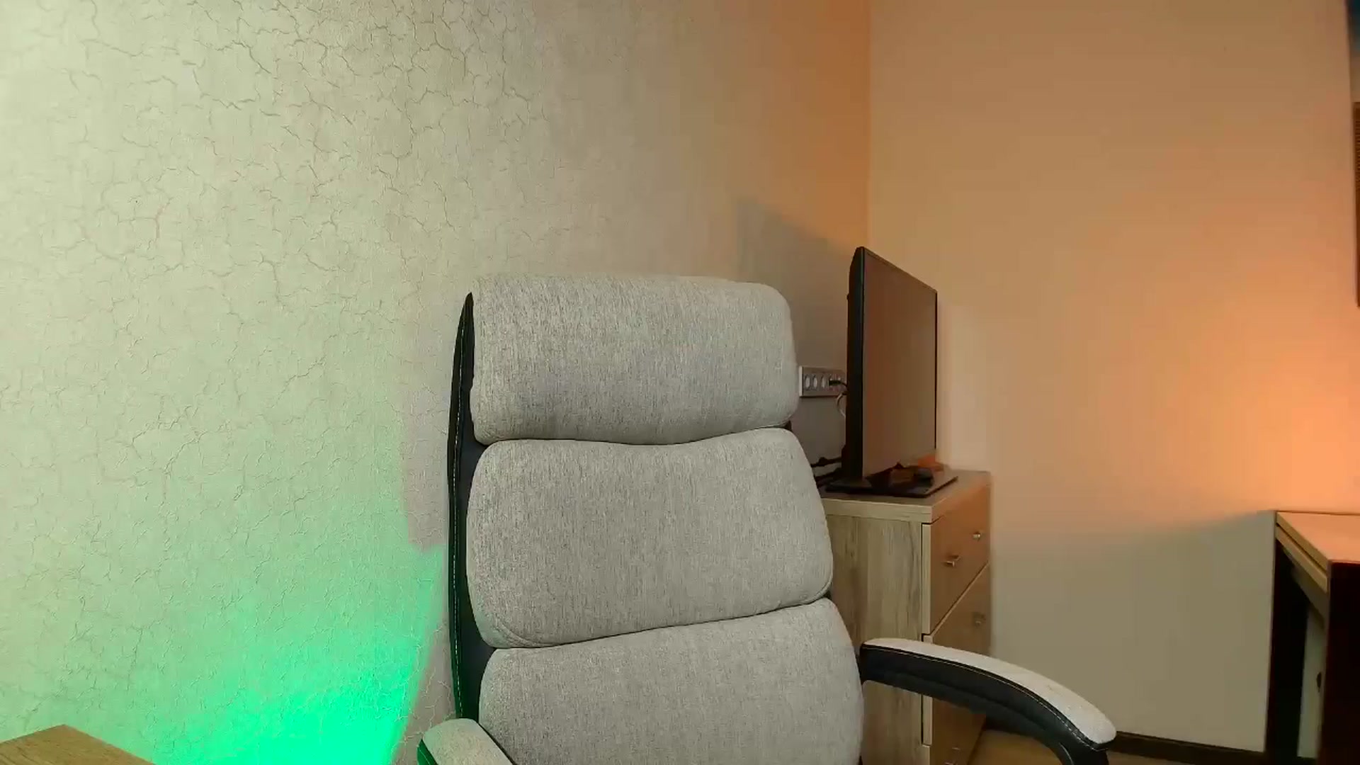 Gallery image thumbnail from BloodyMaria's myfreecams stream on, 07/20/2025, 14:21 image 5 of 20