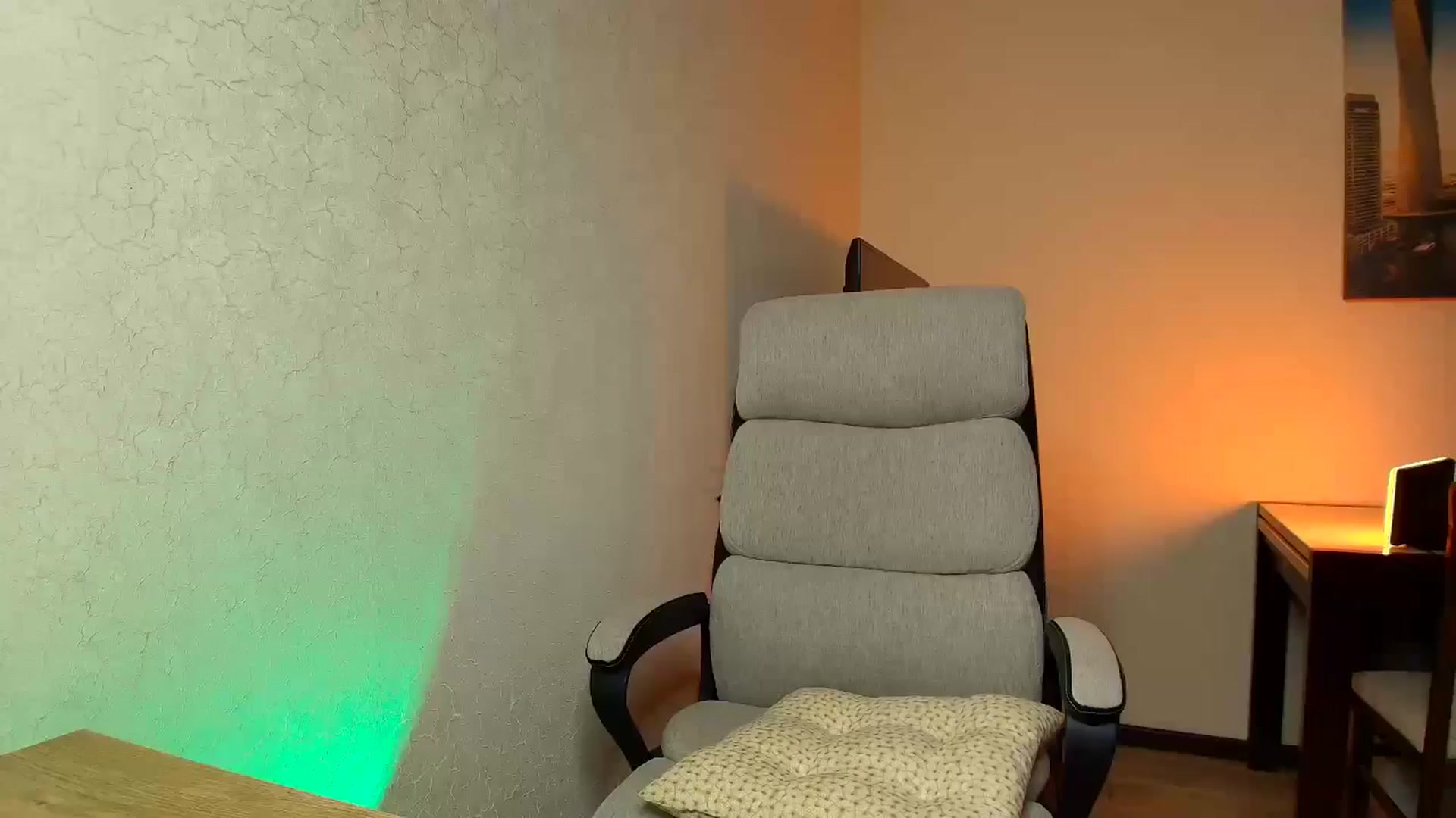 Gallery image thumbnail from BloodyMaria's myfreecams stream on, 07/22/2025, 12:28 image 1 of 20