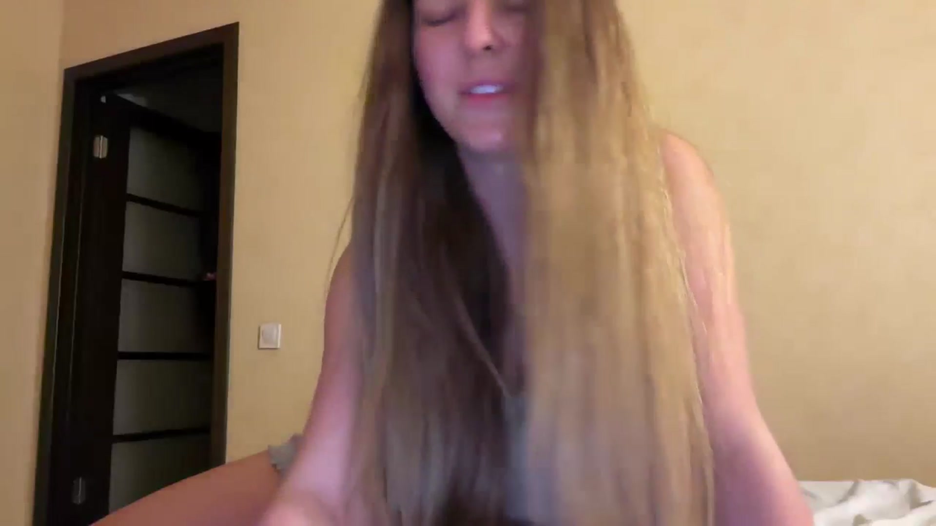 Gallery image thumbnail from BloodyMaria's myfreecams stream on, 07/22/2025, 19:18 image 18 of 20