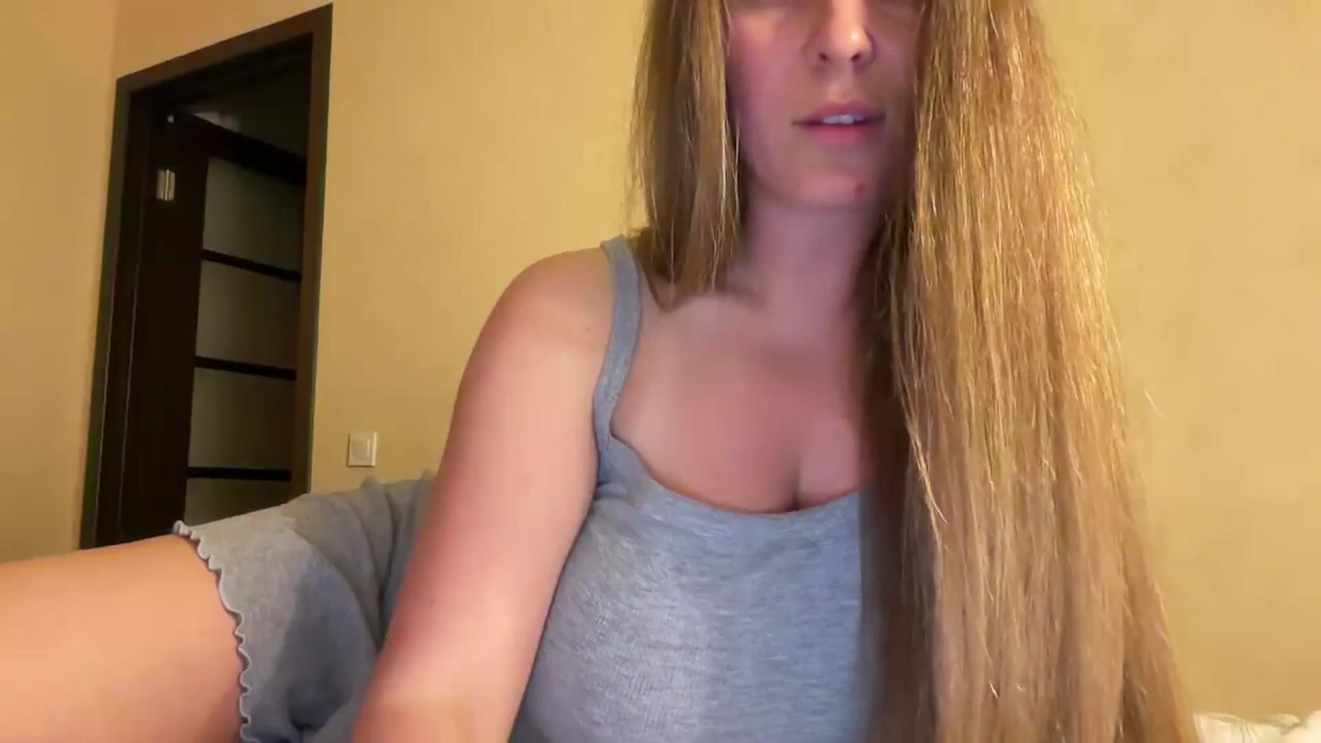 Gallery image thumbnail from BloodyMaria's myfreecams stream on, 07/22/2025, 19:18 image 5 of 20