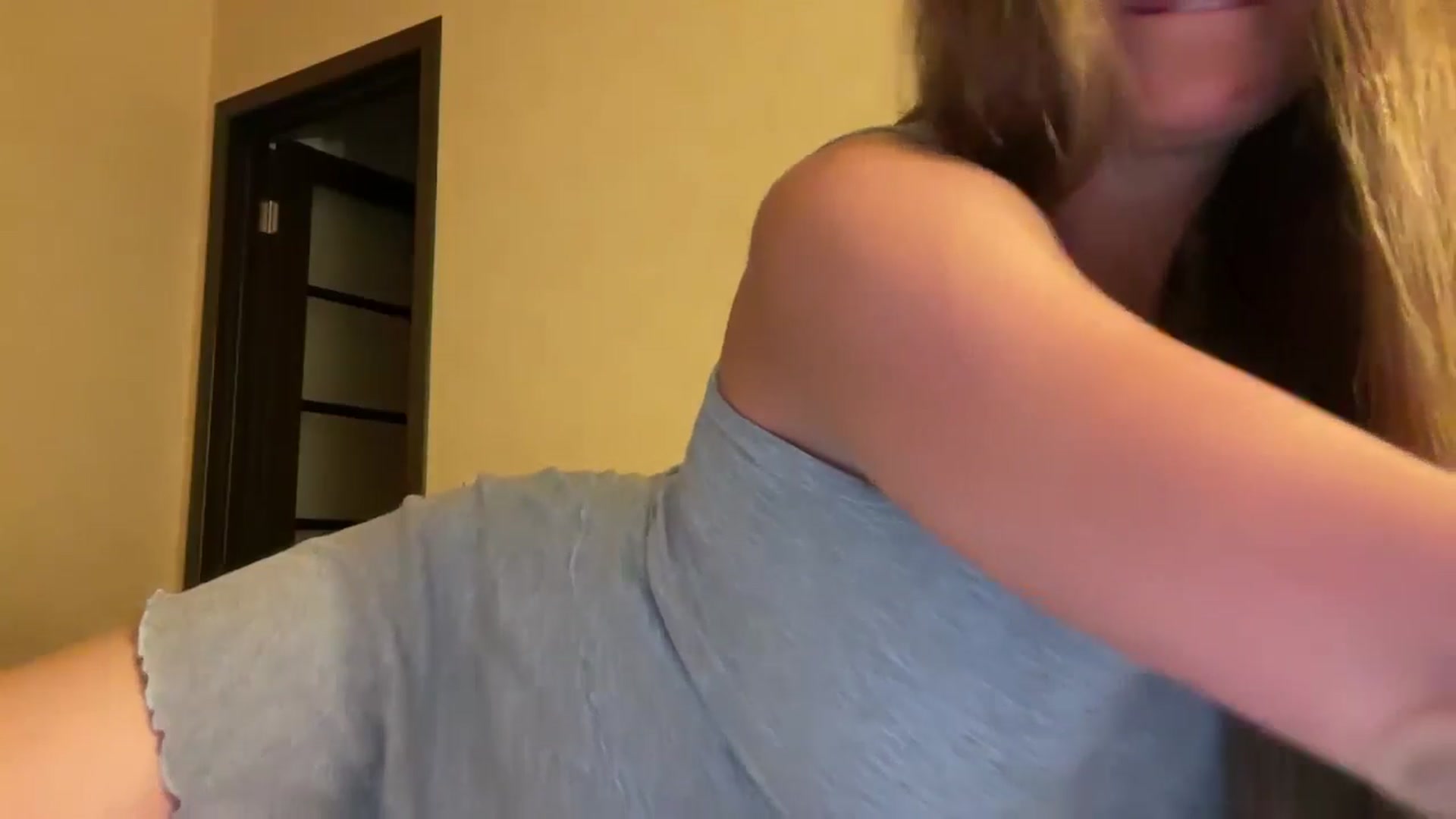 Gallery image thumbnail from BloodyMaria's myfreecams stream on, 07/22/2025, 19:18 image 2 of 20