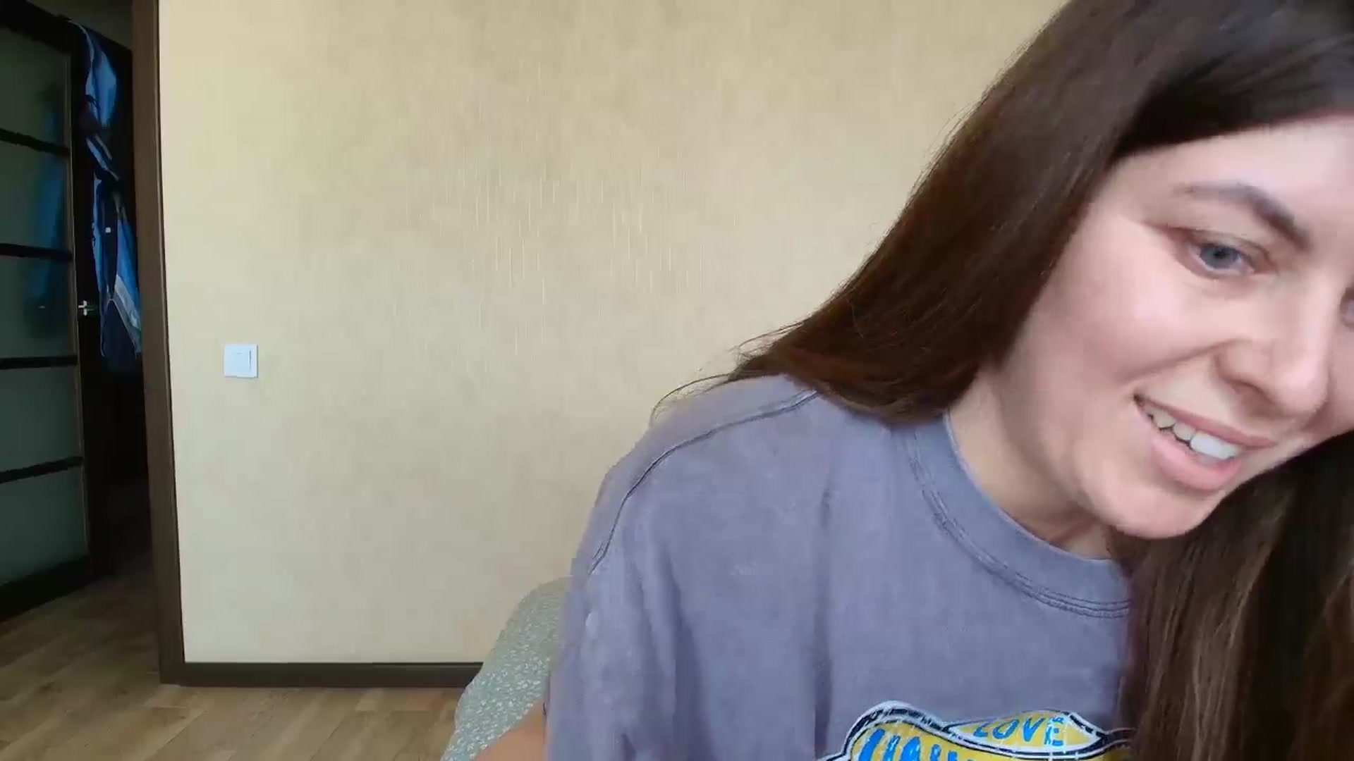 Gallery image thumbnail from BloodyMaria's myfreecams stream on, 08/19/2025, 15:02 image 3 of 20