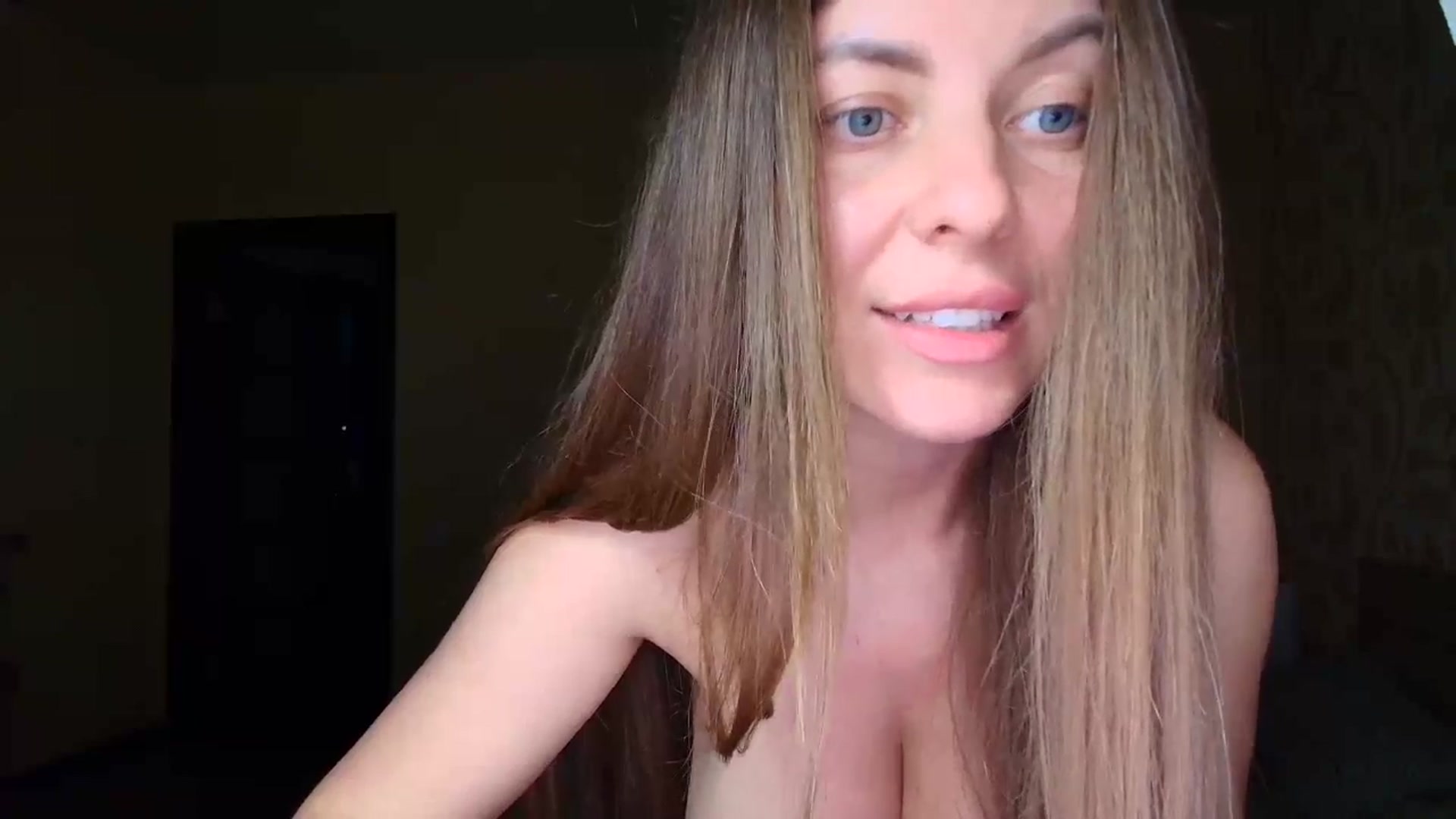 Gallery image thumbnail from BloodyMaria's myfreecams stream on, 08/24/2025, 18:10 image 19 of 20