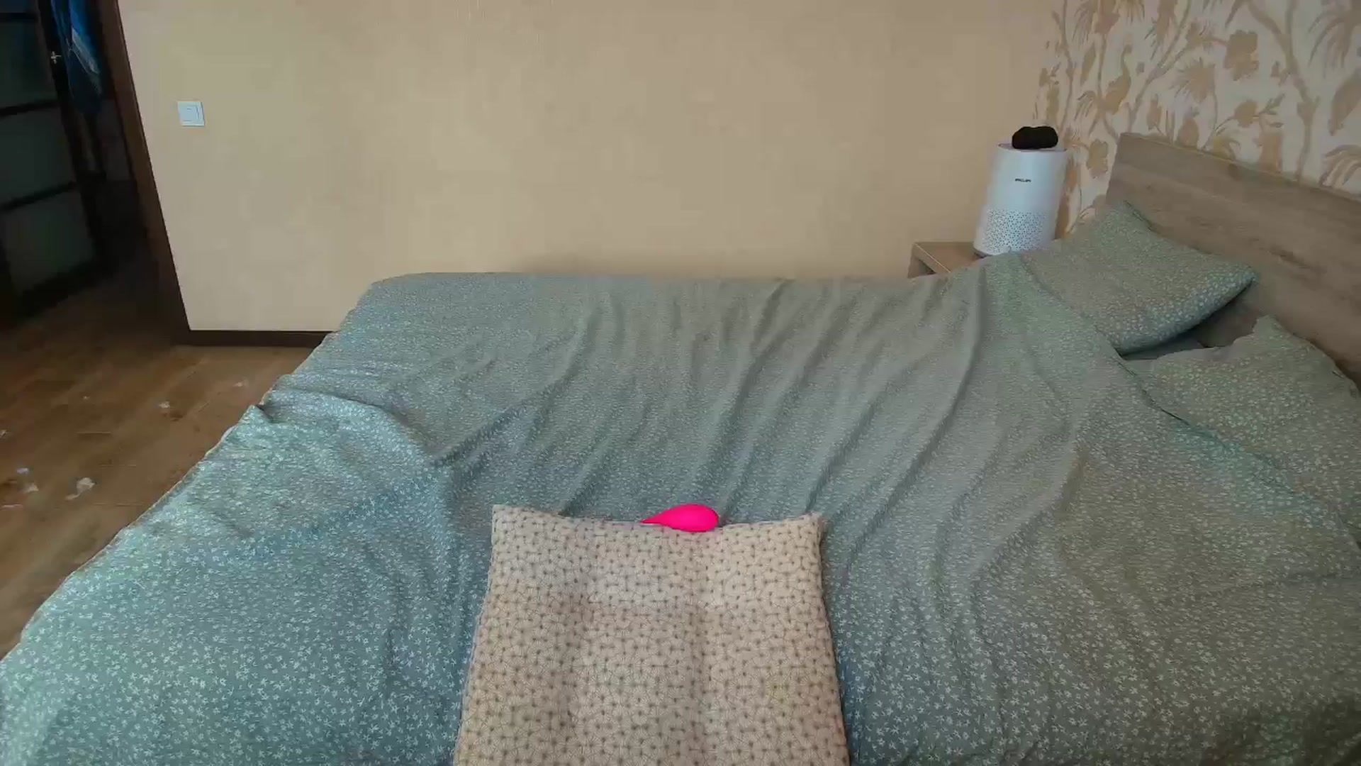 Gallery image thumbnail from BloodyMaria's myfreecams stream on, 08/25/2025, 12:03 image 14 of 20