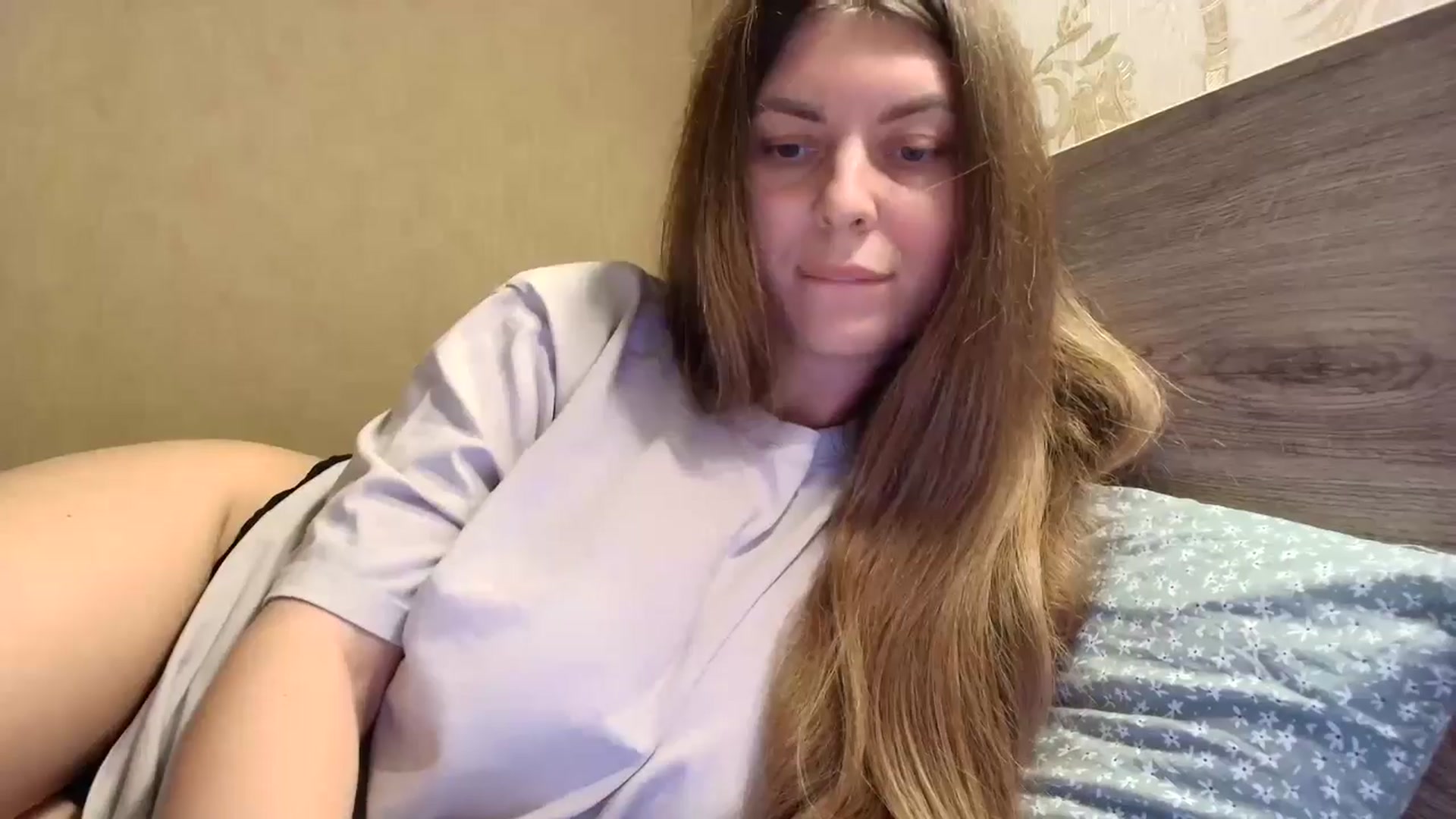 Gallery image thumbnail from BloodyMaria's myfreecams stream on, 10/05/2025, 17:39 image 12 of 20