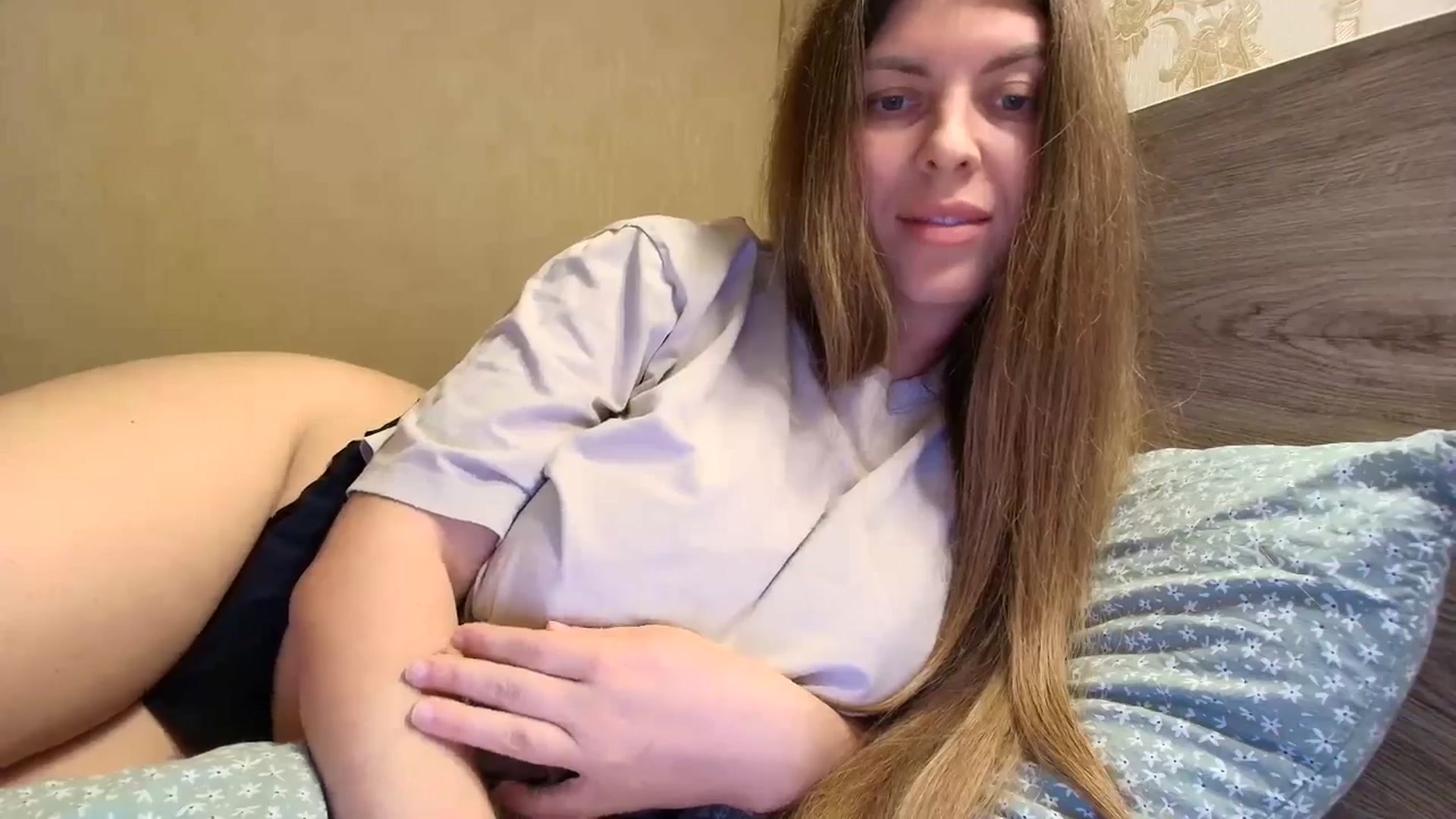 Gallery image thumbnail from BloodyMaria's myfreecams stream on, 10/05/2025, 17:39 image 16 of 20
