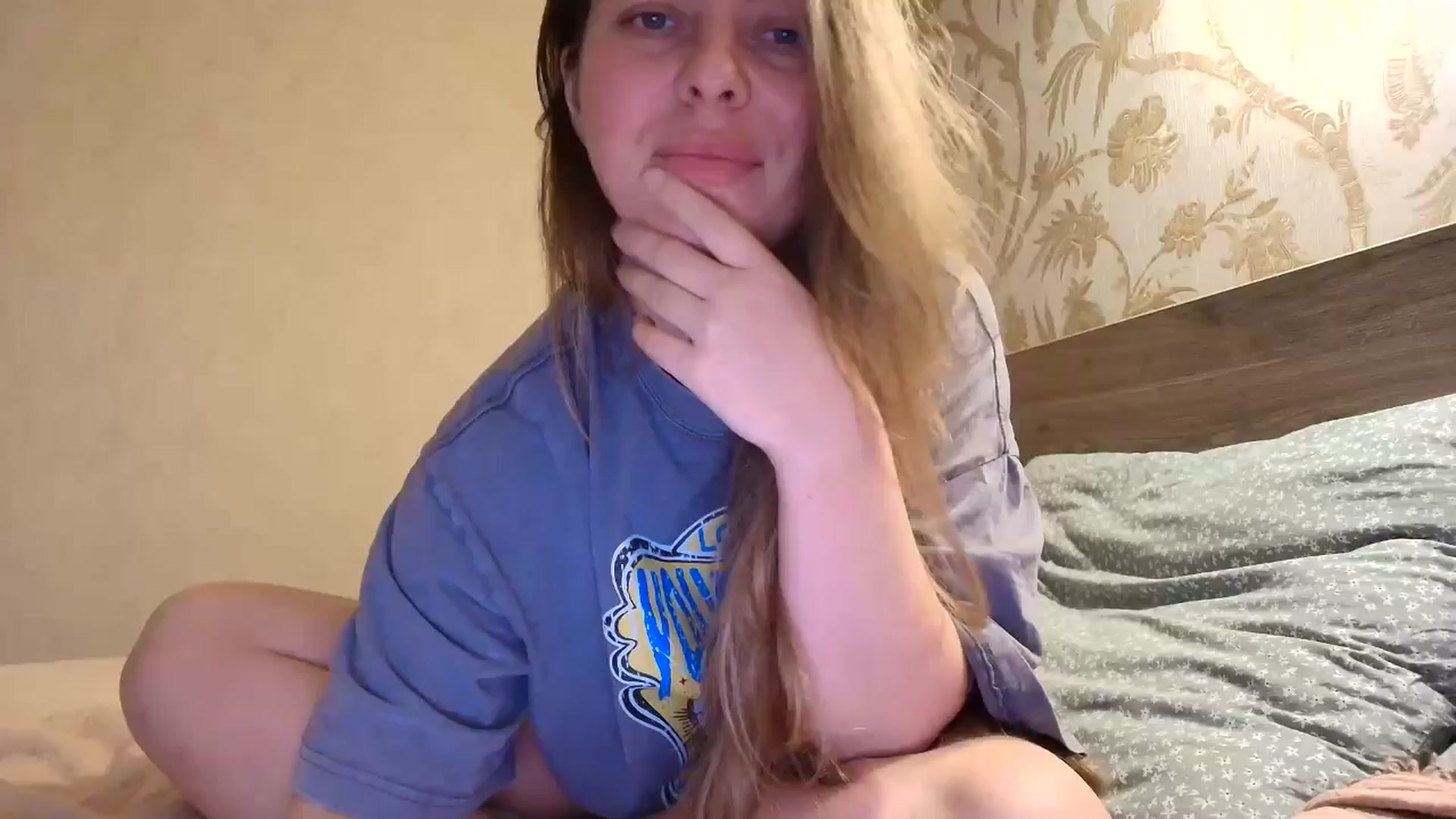 Gallery image thumbnail from BloodyMaria's myfreecams stream on, 10/15/2025, 15:26 image 10 of 20
