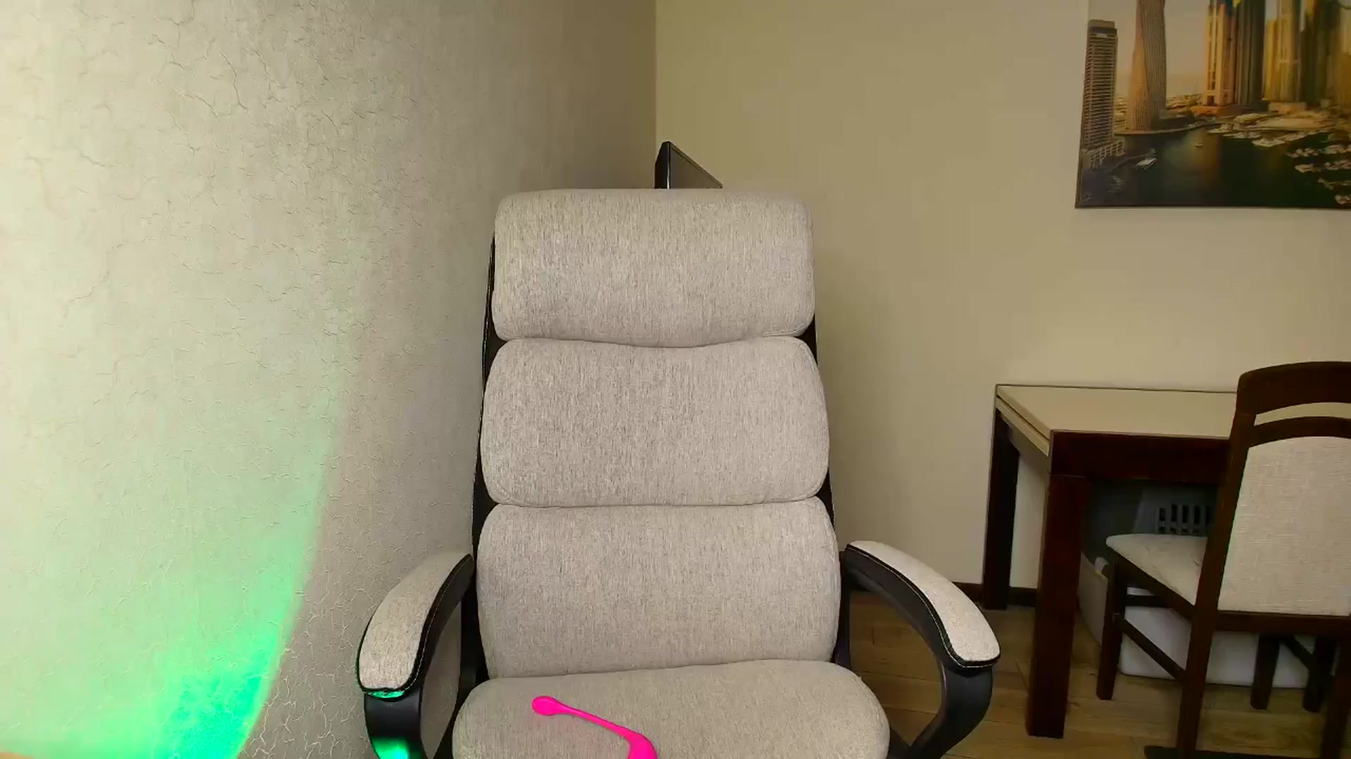 Gallery image thumbnail from BloodyMaria's myfreecams stream on, 10/18/2025, 11:52 image 1 of 20