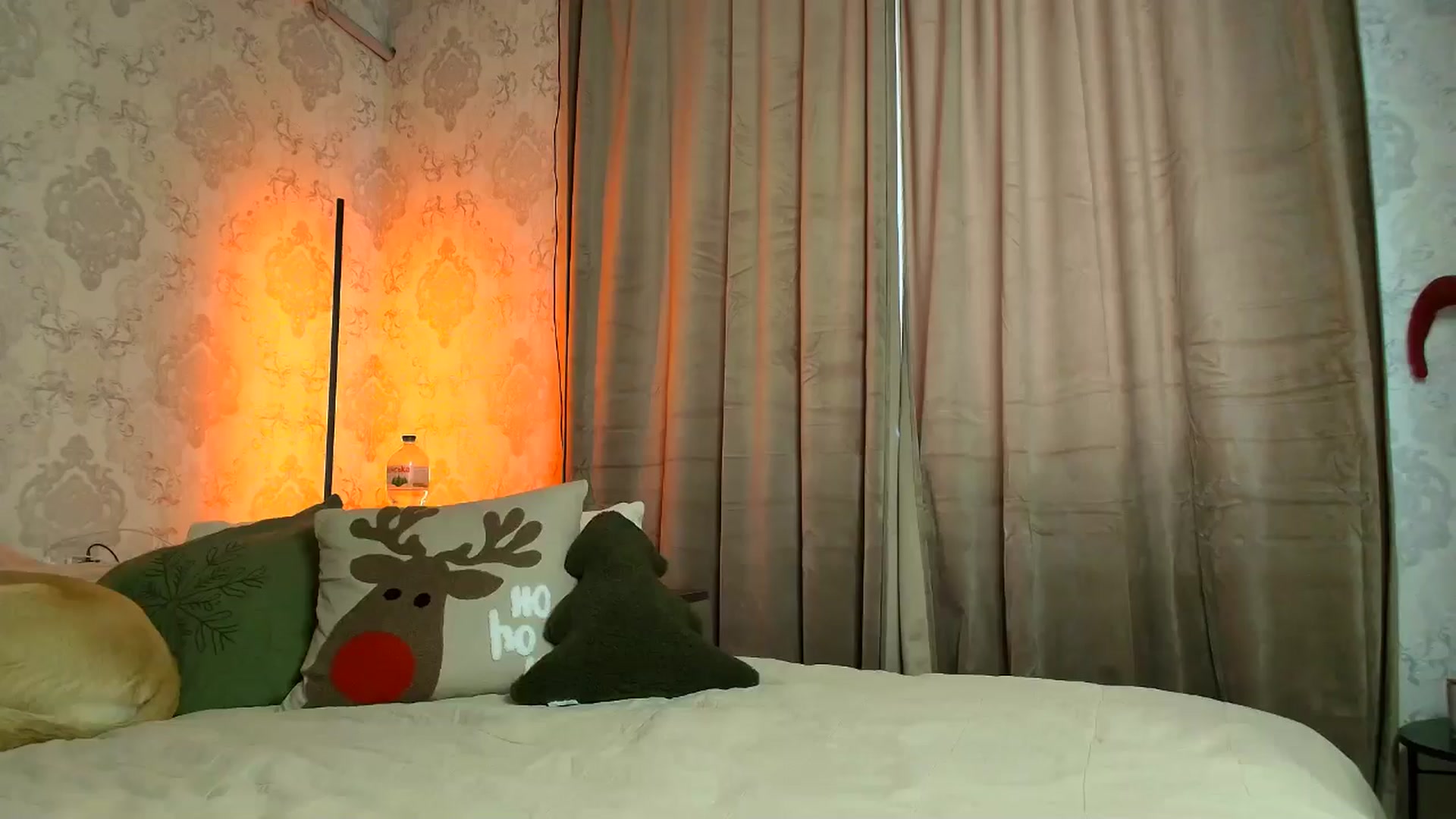 Gallery image thumbnail from BloodyMaria's myfreecams stream on, 12/31/2025, 13:23 image 1 of 20