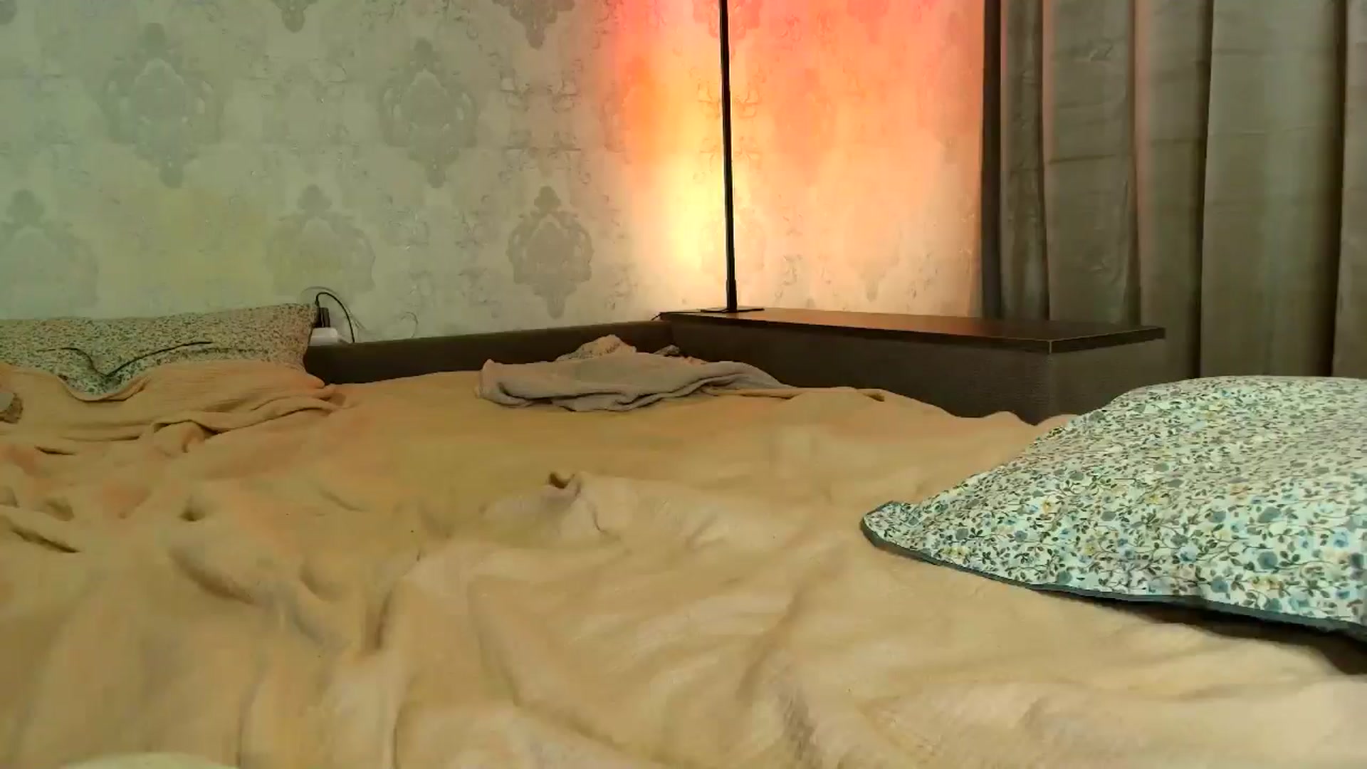 Gallery image thumbnail from BloodyMaria's myfreecams stream on, 03/28/2026, 12:15 image 16 of 20