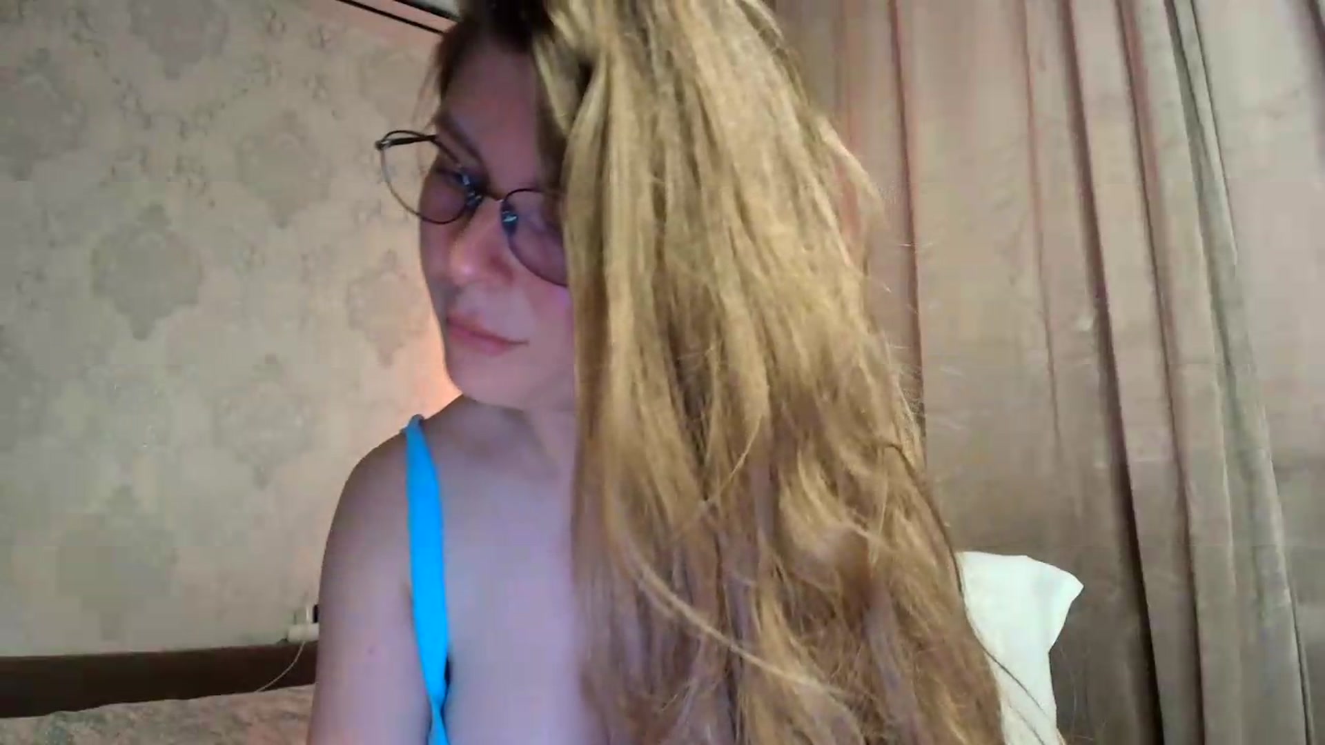 Gallery image thumbnail from BloodyMaria's myfreecams stream on, 06/13/2026, 09:11 image 18 of 20
