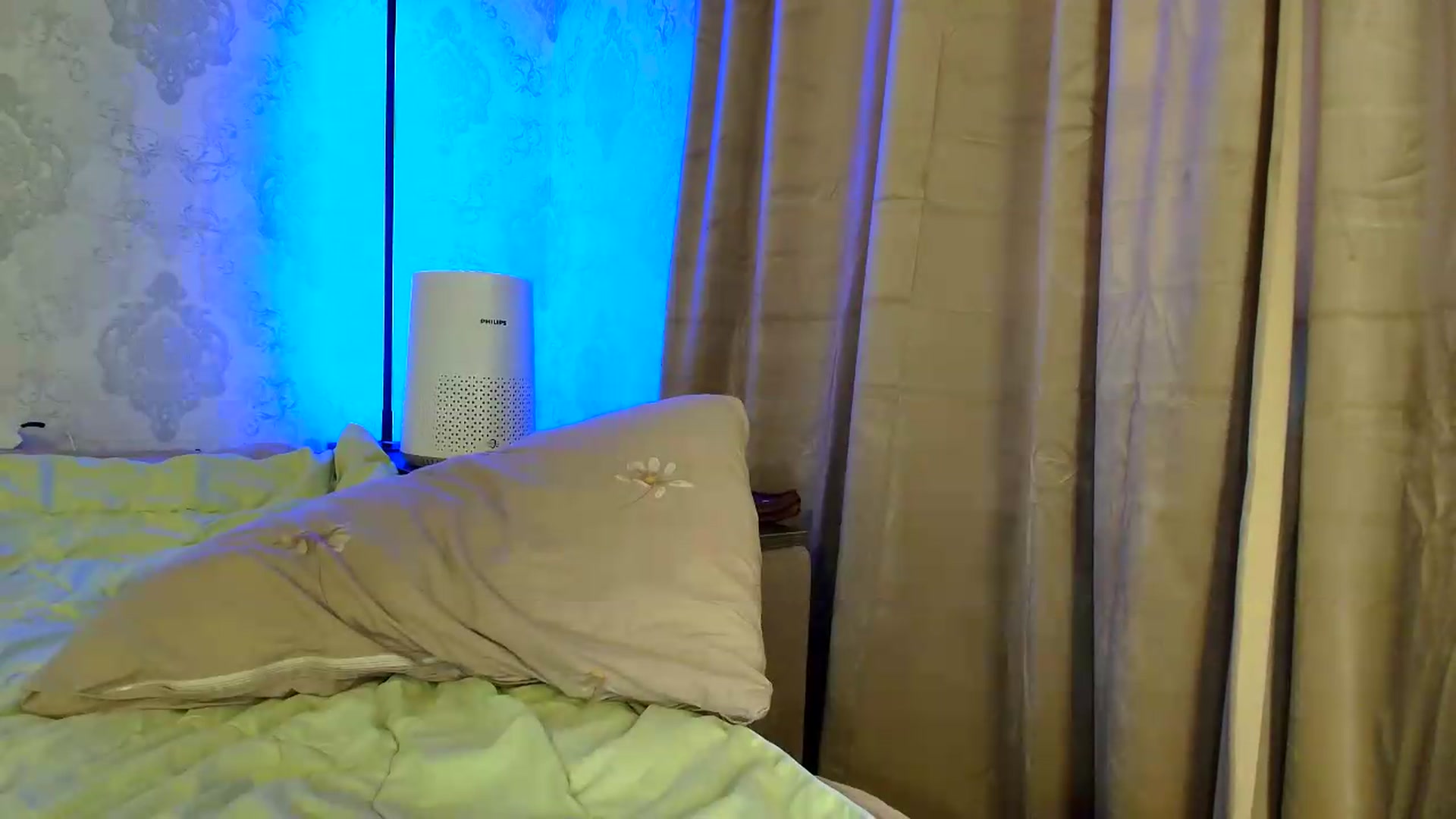 Gallery image thumbnail from BloodyMaria's myfreecams stream on, 07/24/2026, 06:44 image 9 of 20