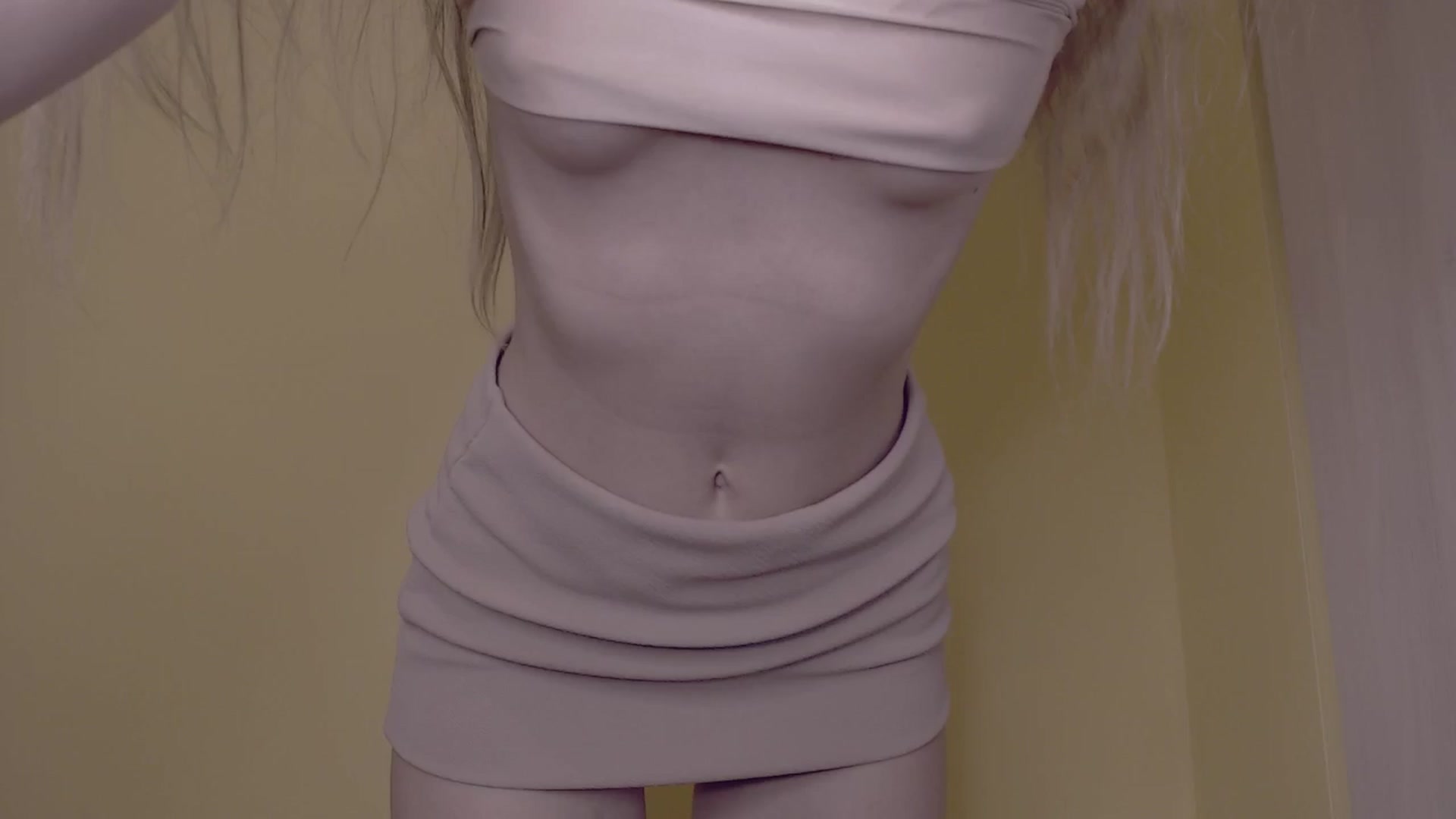 Gallery image thumbnail from Bloomi's myfreecams stream on, 05/21/2025, 10:30 image 1 of 20
