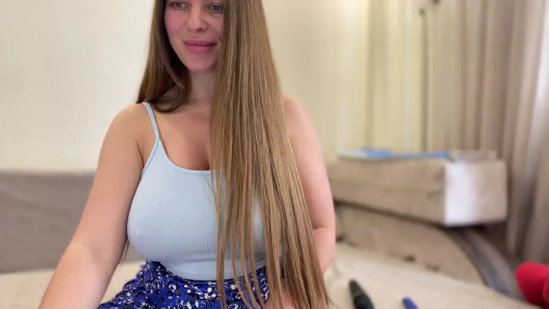 Gallery image thumbnail from BlooodyMari's myfreecams stream on, 02/06/2023, 13:25 image 4 of 20
