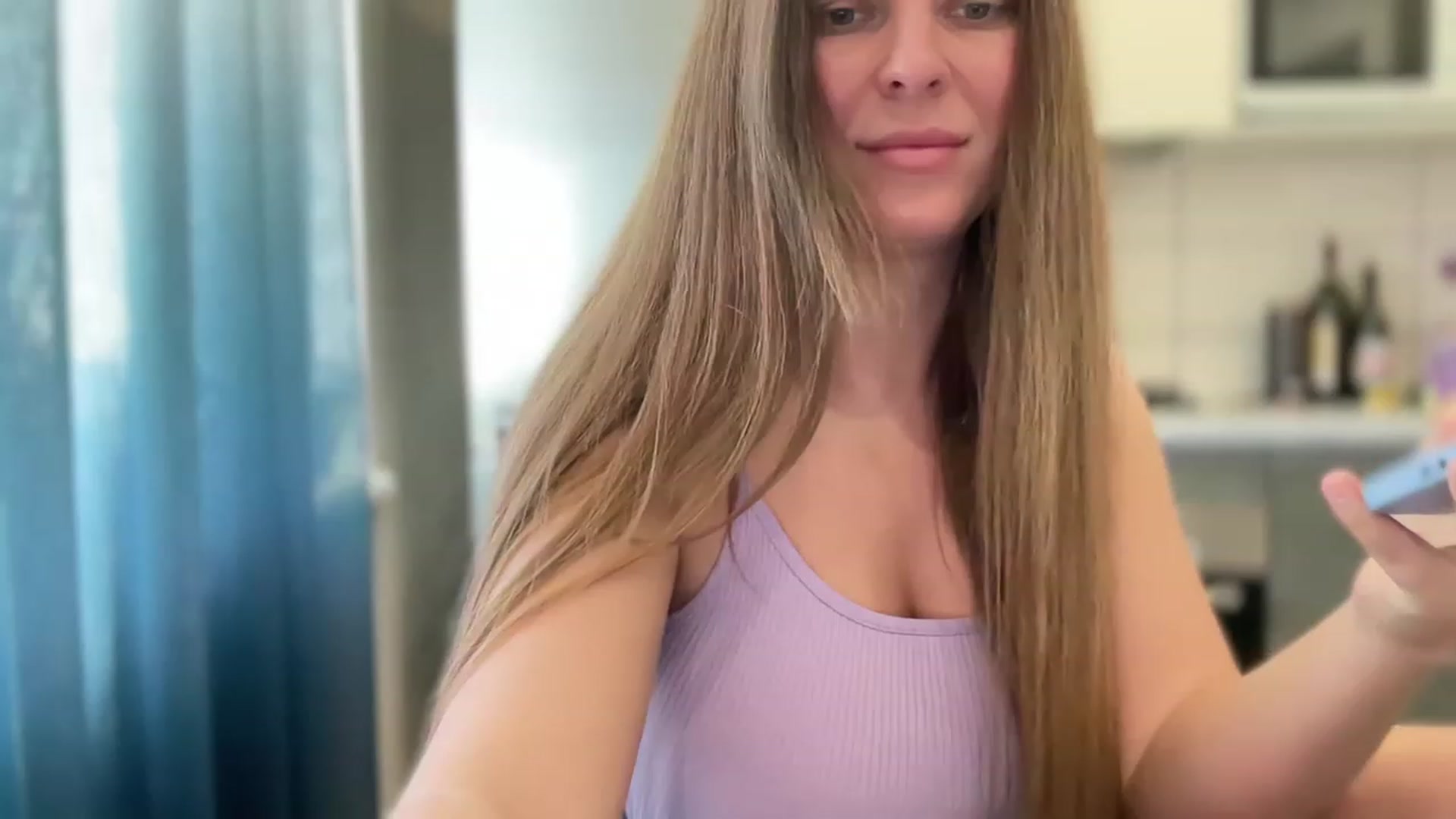 Gallery image thumbnail from BlooodyMari's myfreecams stream on, 02/23/2023, 09:42 image 8 of 20