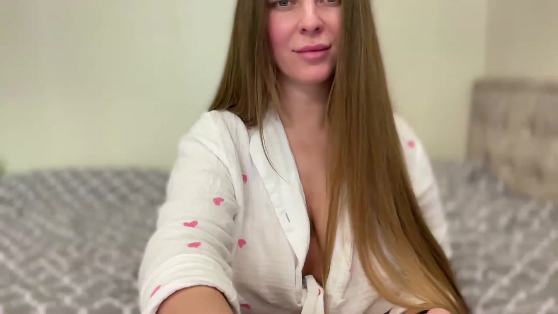 Gallery image thumbnail from BlooodyMari's myfreecams stream on, 03/16/2023, 08:29 image 16 of 20