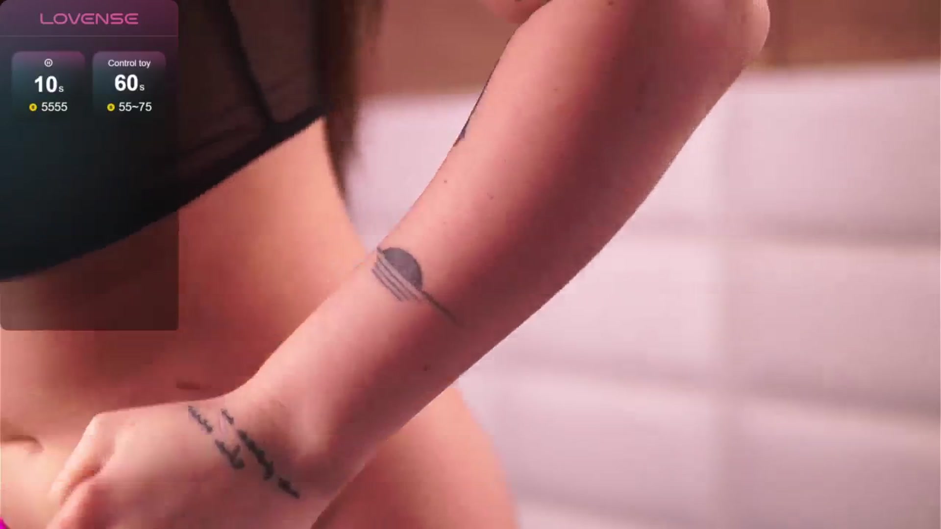 Gallery image thumbnail from BlossomBae's myfreecams stream on, 05/06/2024, 15:21 image 2 of 20