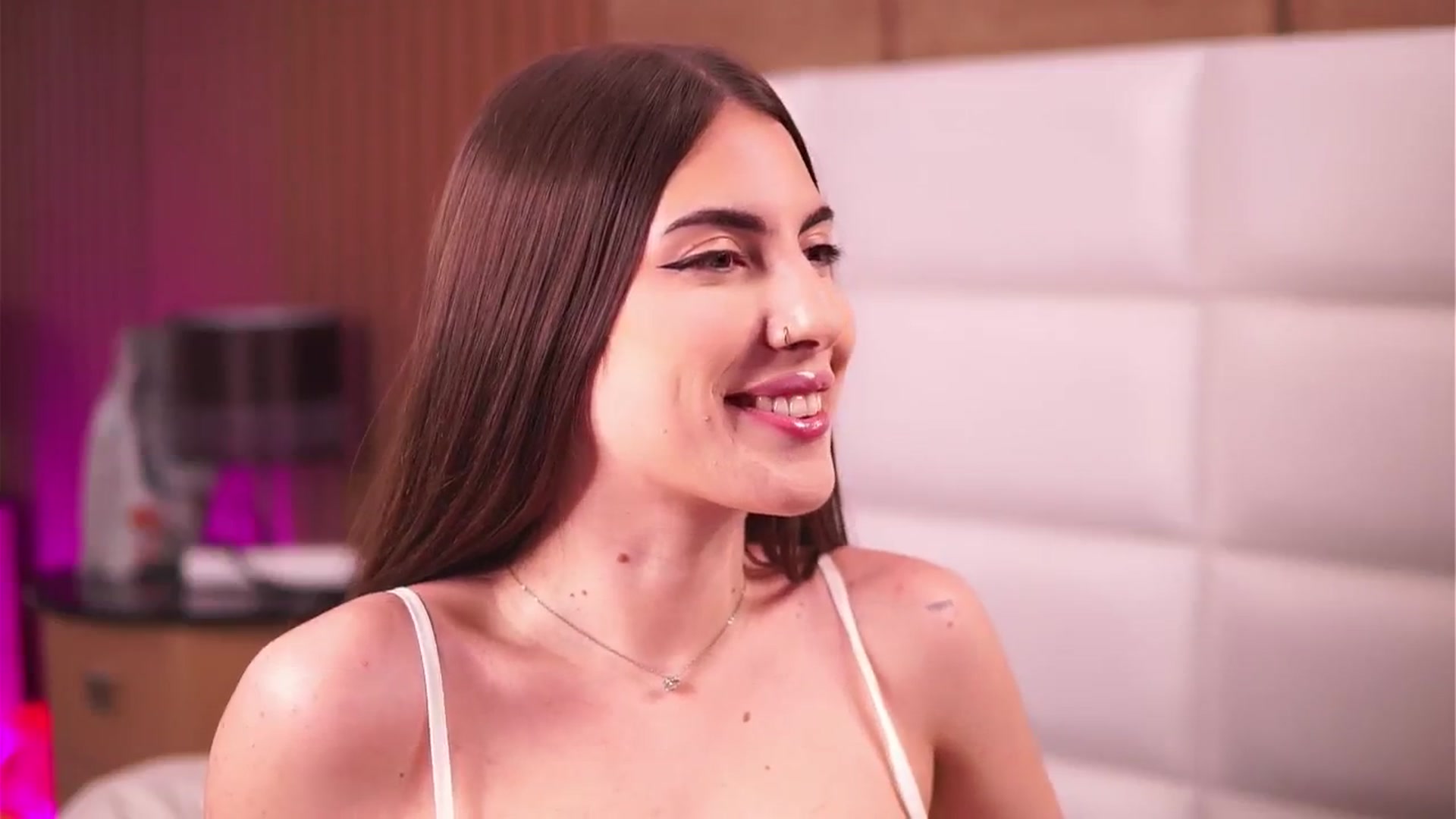 Gallery image thumbnail from BlossomBae's myfreecams stream on, 05/07/2024, 18:59 image 19 of 20