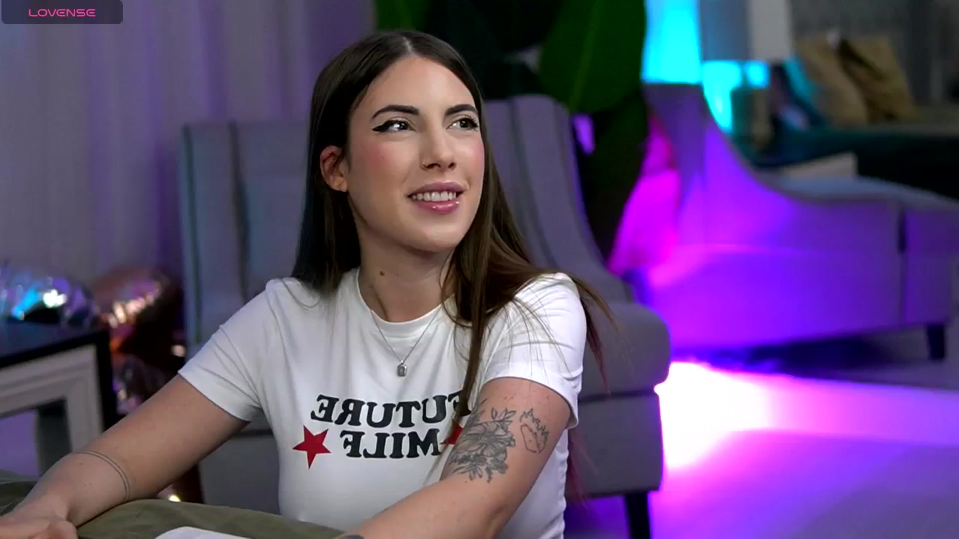Gallery image thumbnail from BlossomBae's myfreecams stream on, 11/12/2024, 15:35 image 6 of 20