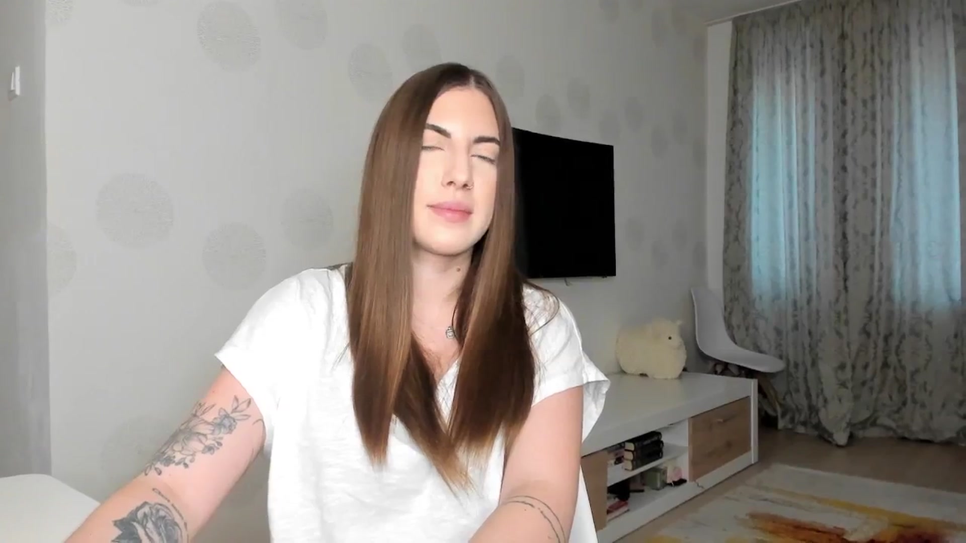 Gallery image thumbnail from BlossomBae's myfreecams stream on, 01/09/2025, 14:49 image 8 of 20
