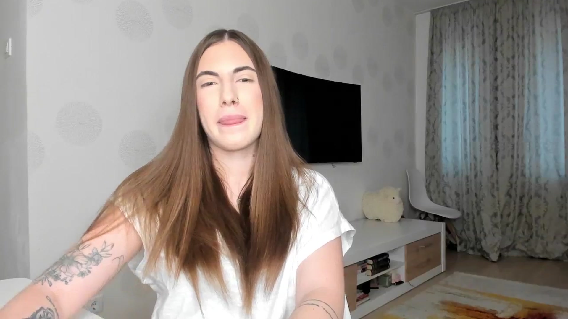Gallery image thumbnail from BlossomBae's myfreecams stream on, 01/09/2025, 14:49 image 18 of 20