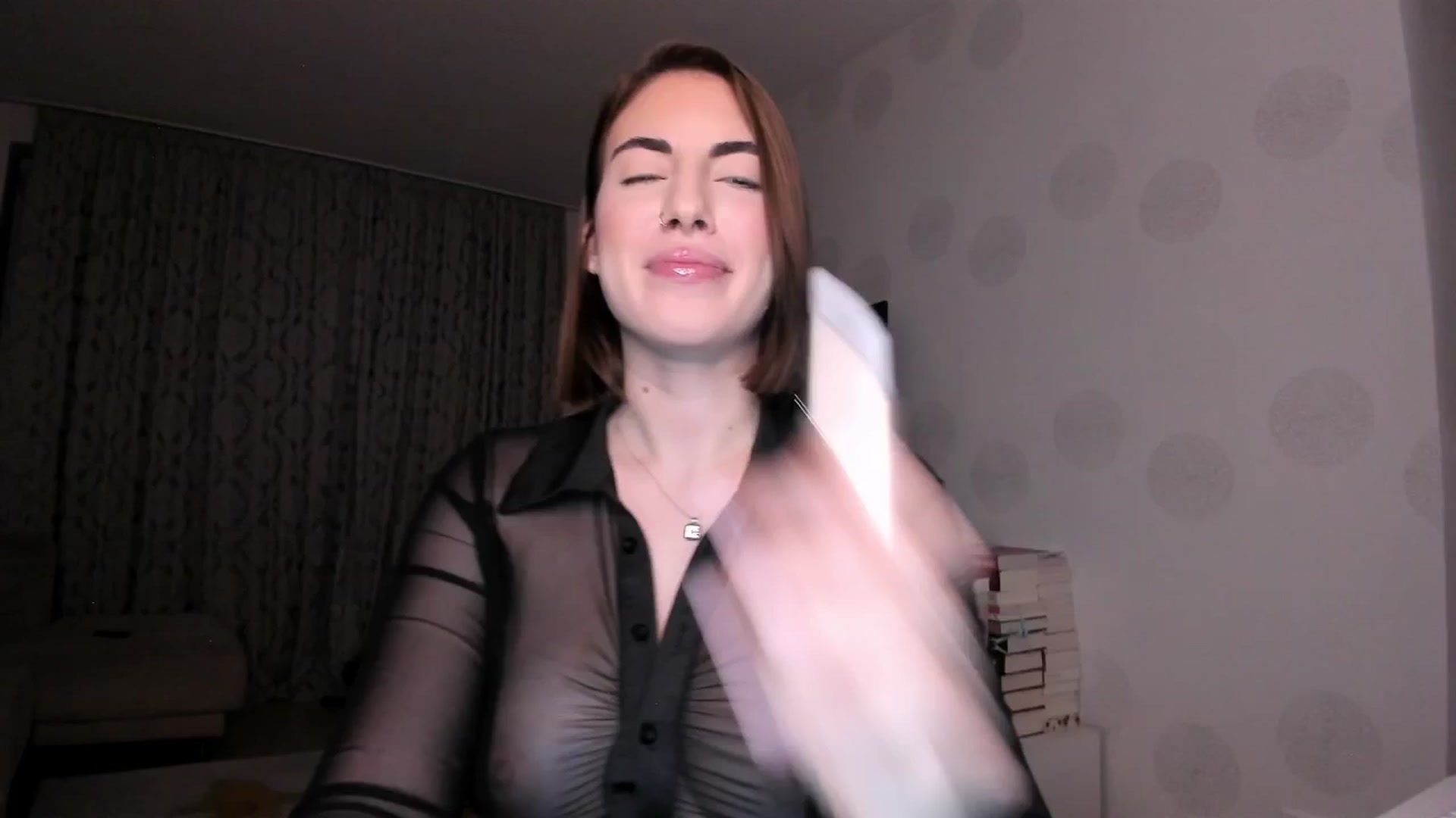 Gallery image thumbnail from BlossomBae's myfreecams stream on, 04/02/2025, 20:33 image 17 of 20