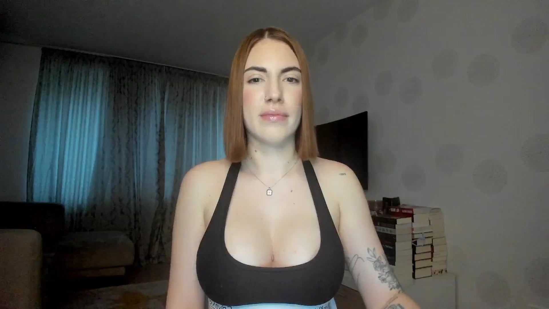 Gallery image thumbnail from BlossomBae's myfreecams stream on, 04/12/2025, 16:58 image 4 of 20