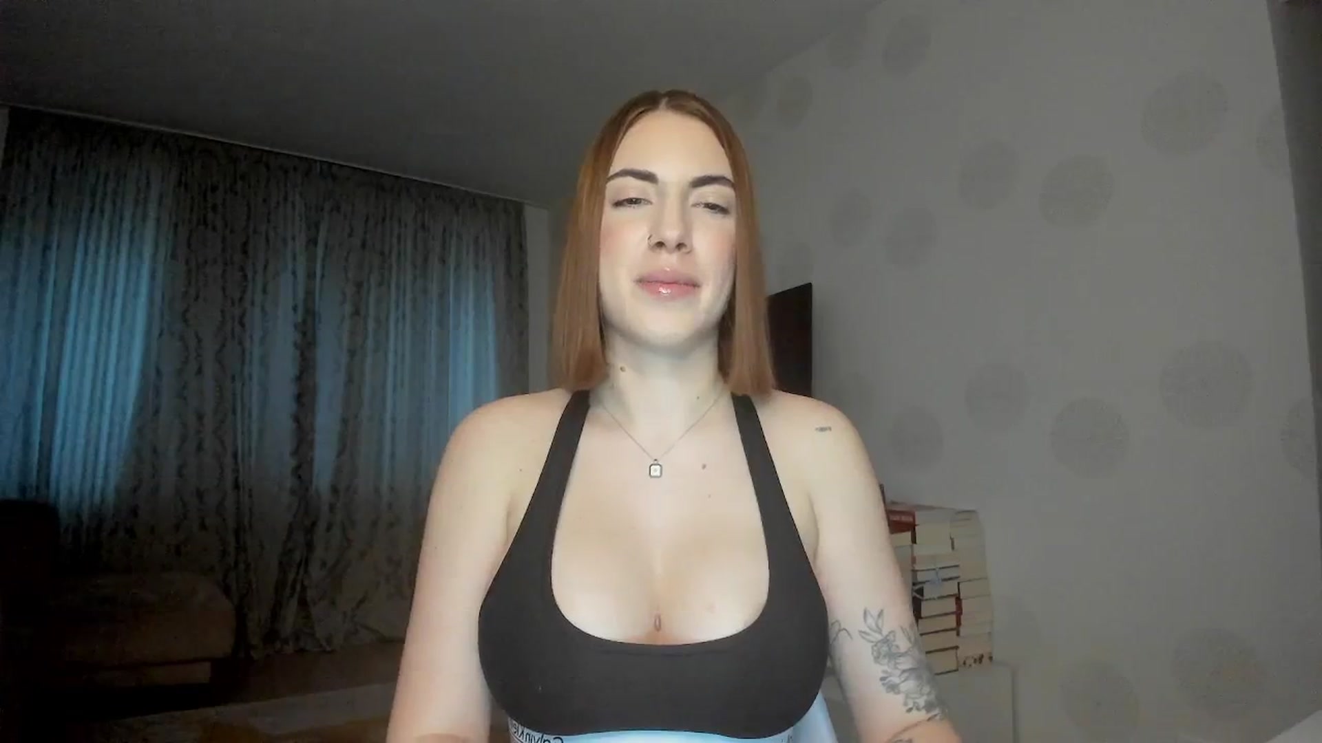 Gallery image thumbnail from BlossomBae's myfreecams stream on, 04/12/2025, 16:58 image 15 of 20